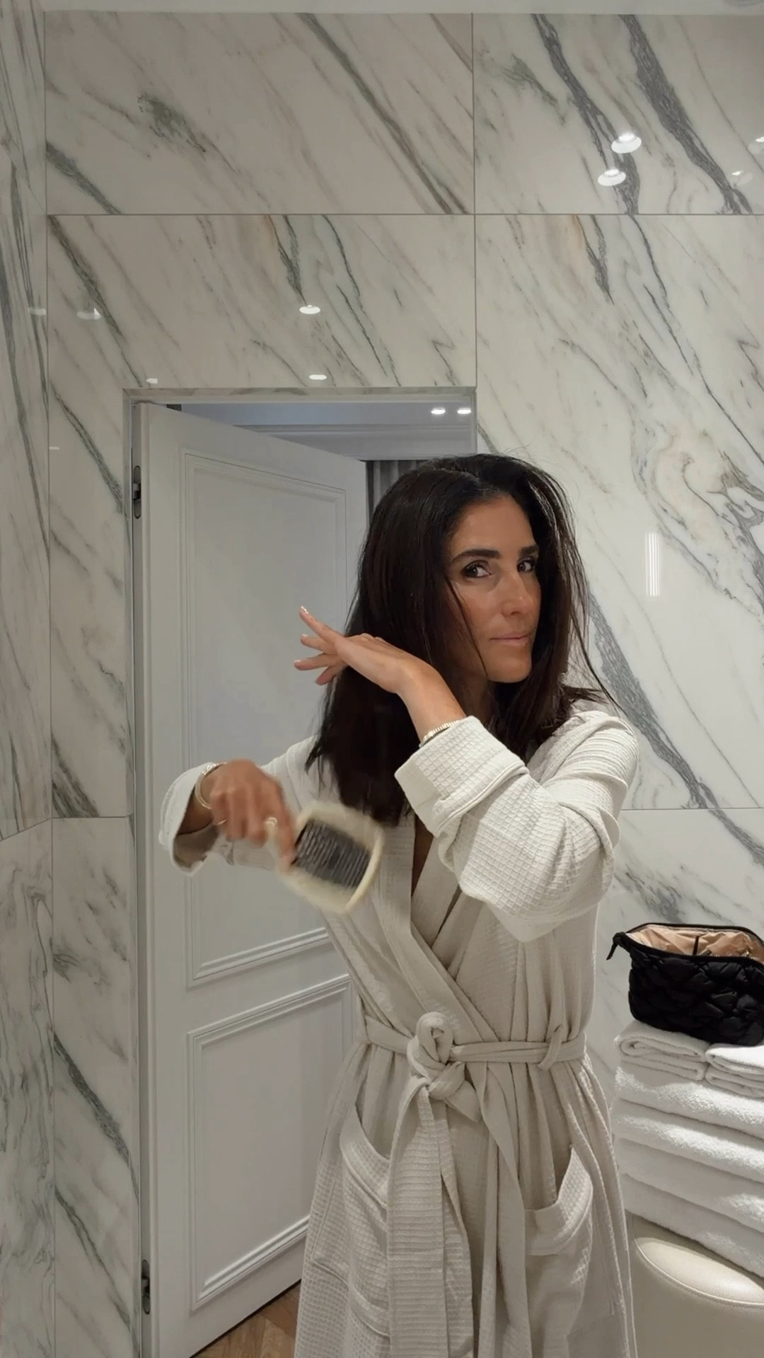 Get ready with me ✨
Foundation: neutral tan

#LTKStyleTip #LTKBeauty #LTKFindsUnder100