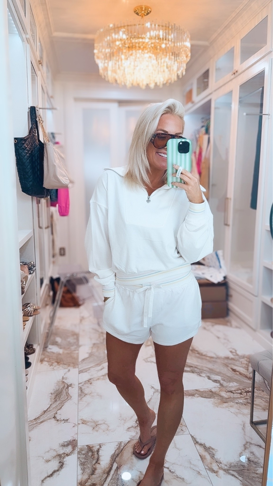 Walmart lounge set under $20!!
Size small in both