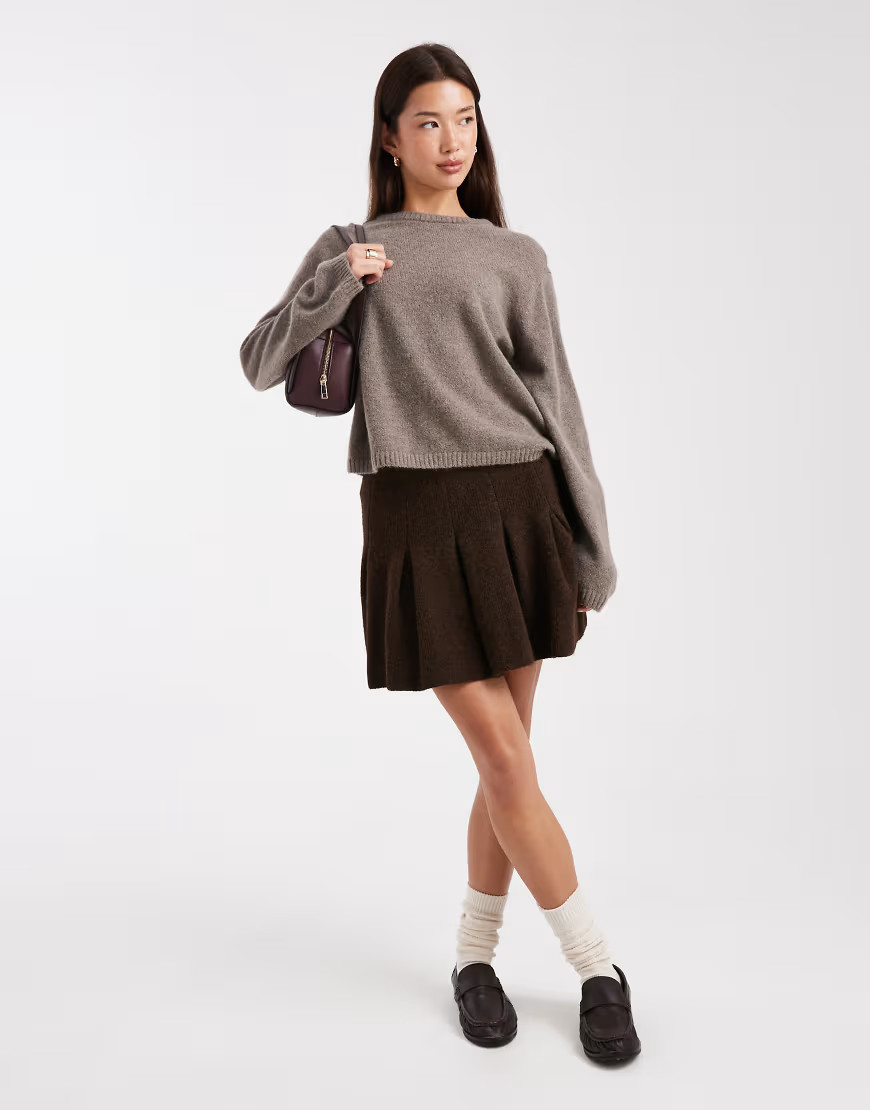 Miss Selfridge pleated knit mini skirt in chocolate-Red | ASOS (Global)