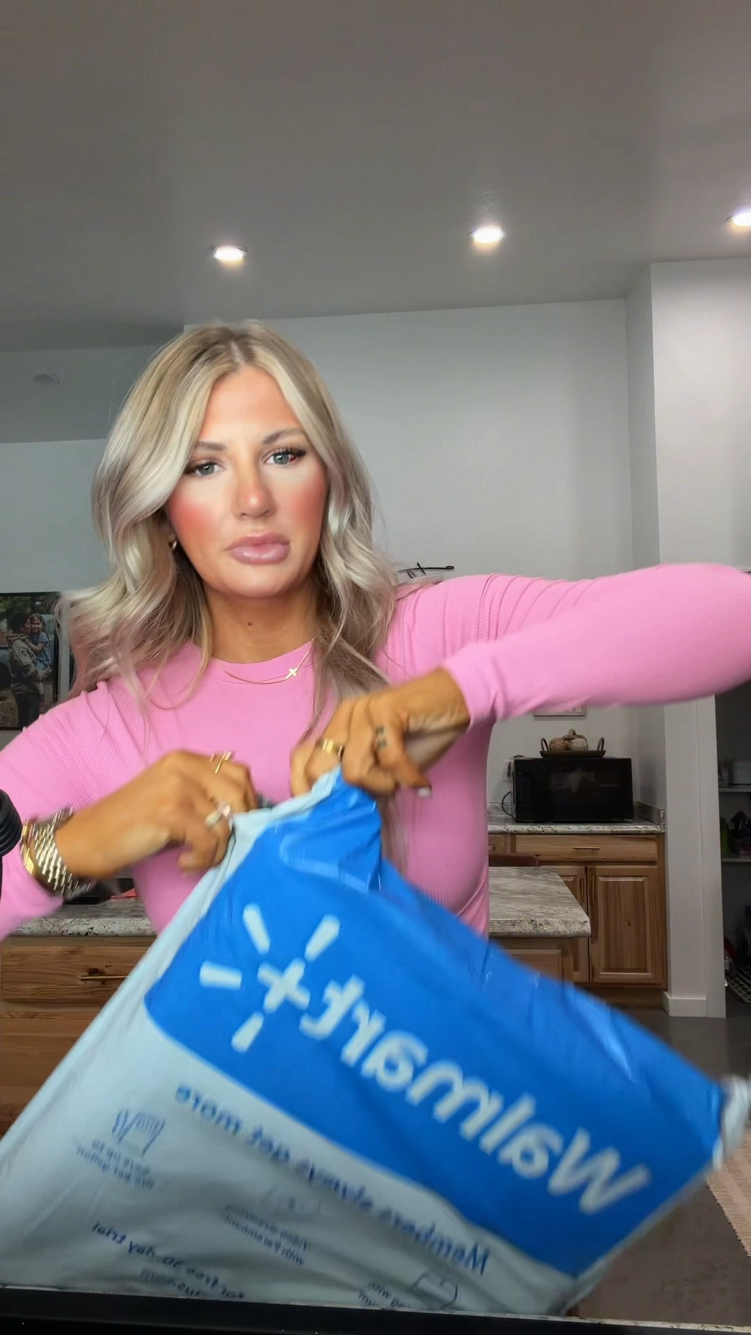 Open some mail with me! 📦 I am soooo obsessed with my new doormat for Valentine’s day!!! 💌

#LTKSaleAlert #LTKValentine #LTKHome