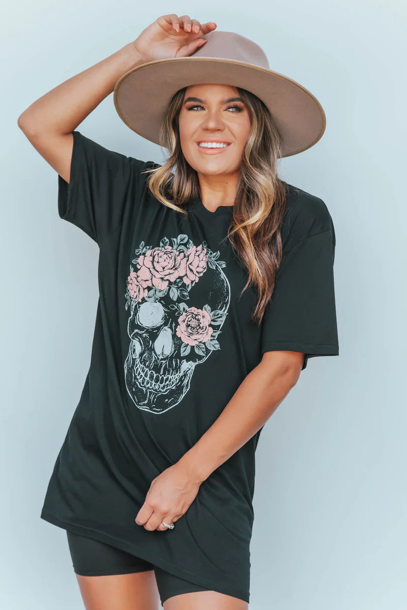 Black Skull Flower Oversized Tee | Apricot Lane Boutique