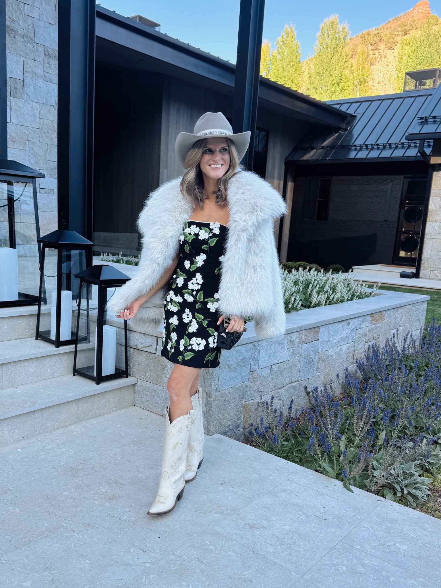 Alice and Olivia floral dress paired with Zara fur jacket. Boots - miron crosby. Earrings - Melissa Lovy. Western chic inspo 
