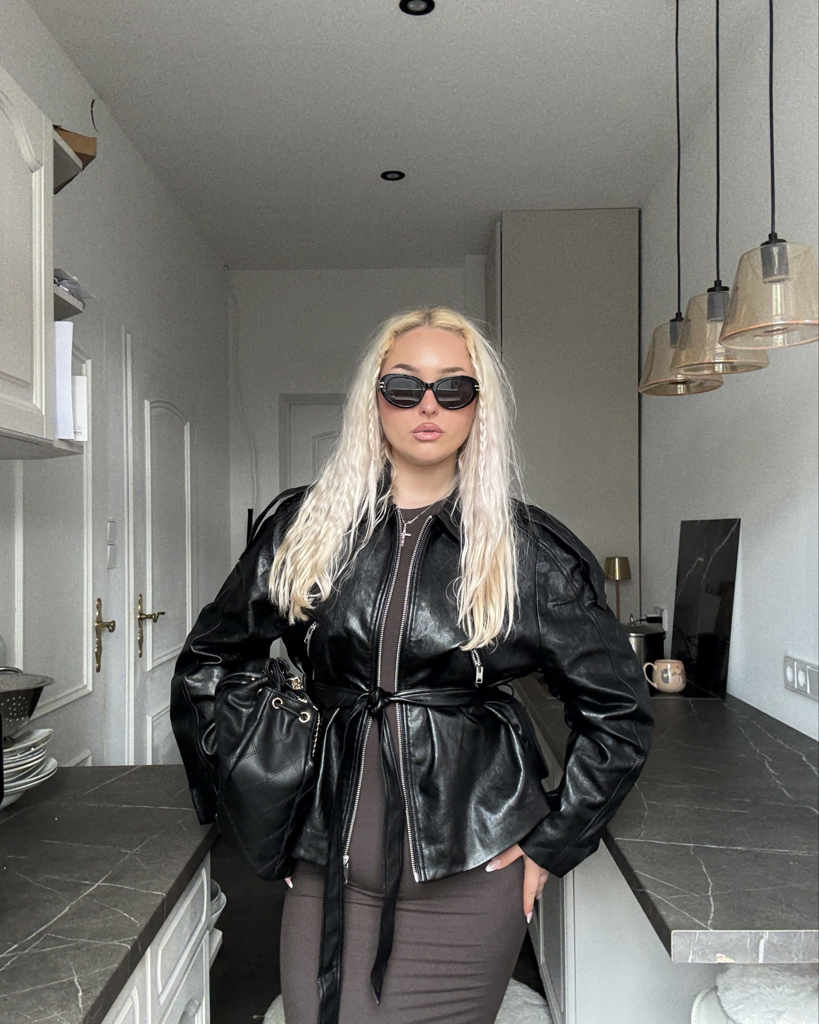 Viral Leder Jacke von H&M mit Taillen Band Gürtel zum schnüren. Ich trage XL

#LTKplussize #LTKdeutschland #LTKmidsize