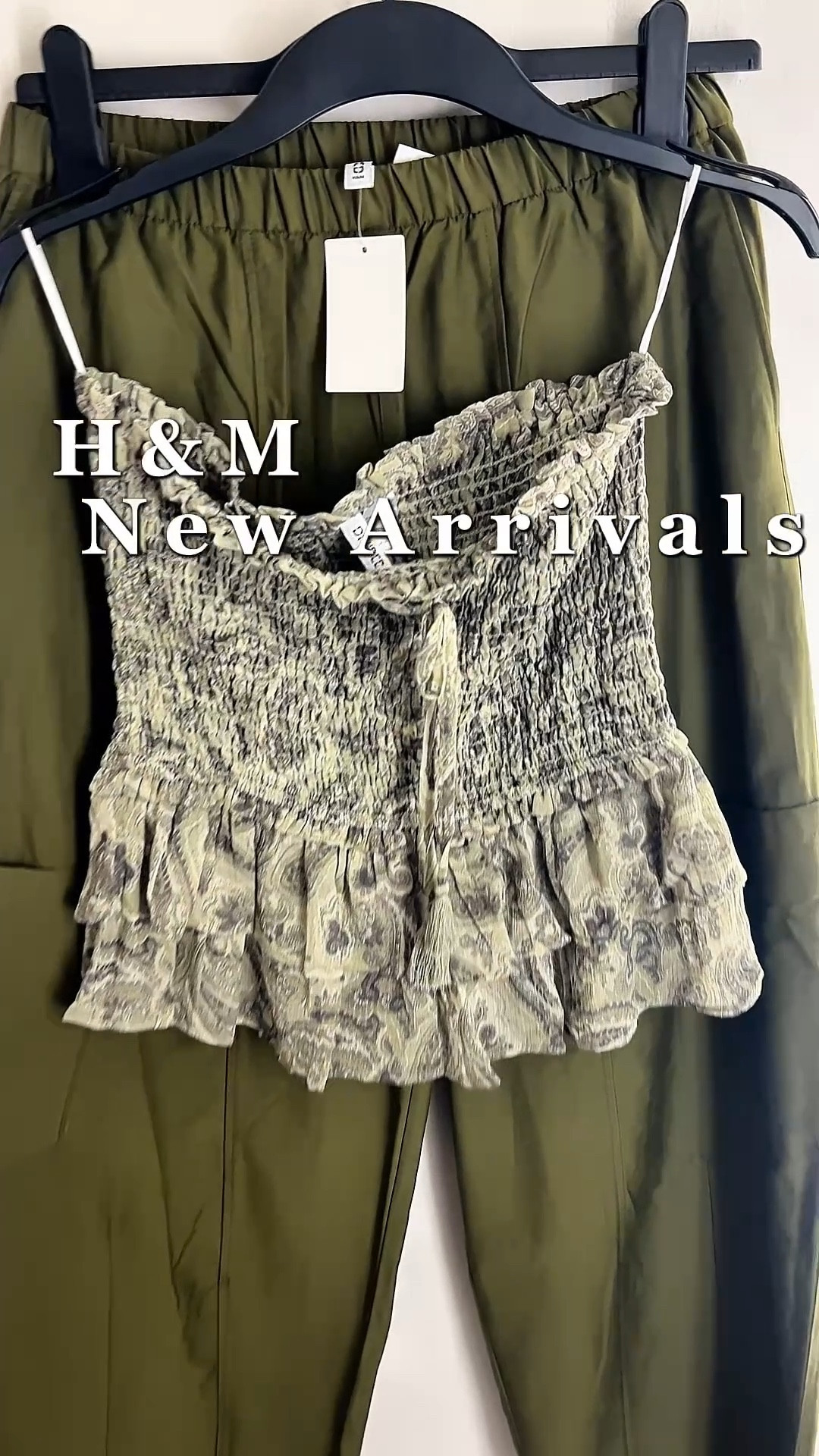 H&M has all the spring trends at an affordable price like this ruffle hem smoked top and ballon cargo pants.

Spring fashion trends summer fashion cargo pants ballon pants oversized fashion tube tops smoked tops cute outfit ideas street wear fashion women’s fashion 

#LTKvlog #LTKgrwm #LTKootd