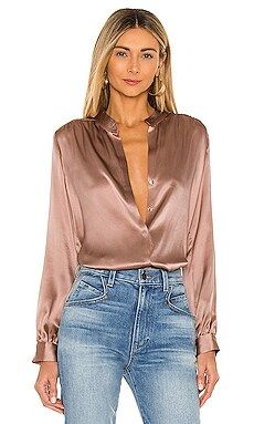 L'AGENCE Bianca Band Collar Blouse in Pale Magenta from Revolve.com | Revolve Clothing (Global)