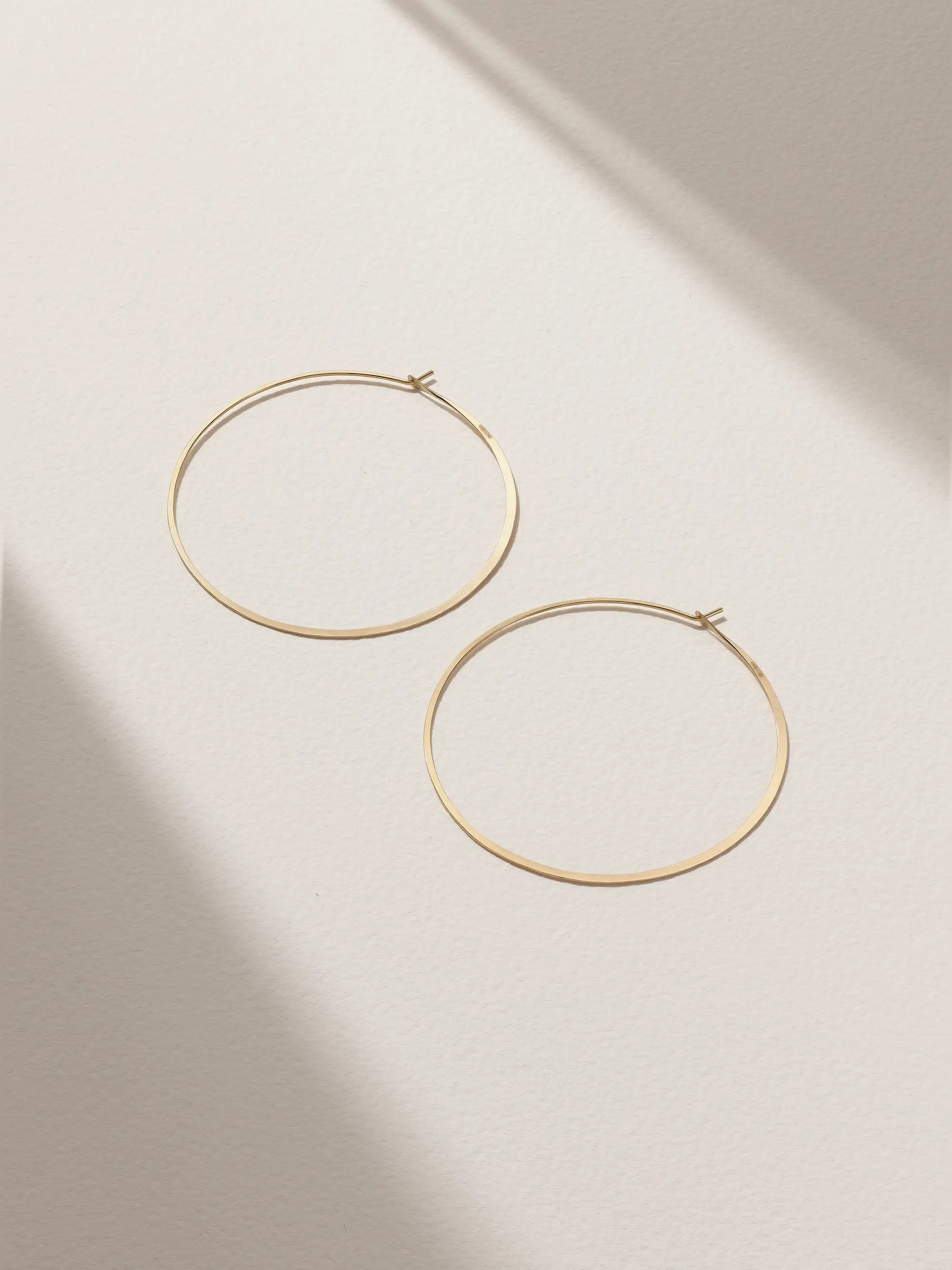 14-karat gold hoop earrings | NET-A-PORTER (UK & EU)