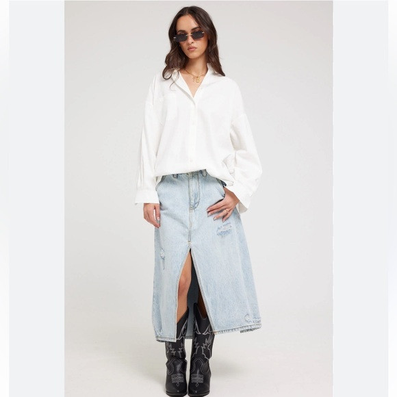 NWT One Teaspoon Mrs
Carter Long Denim Skirt COLOR - Light blue jean | Poshmark