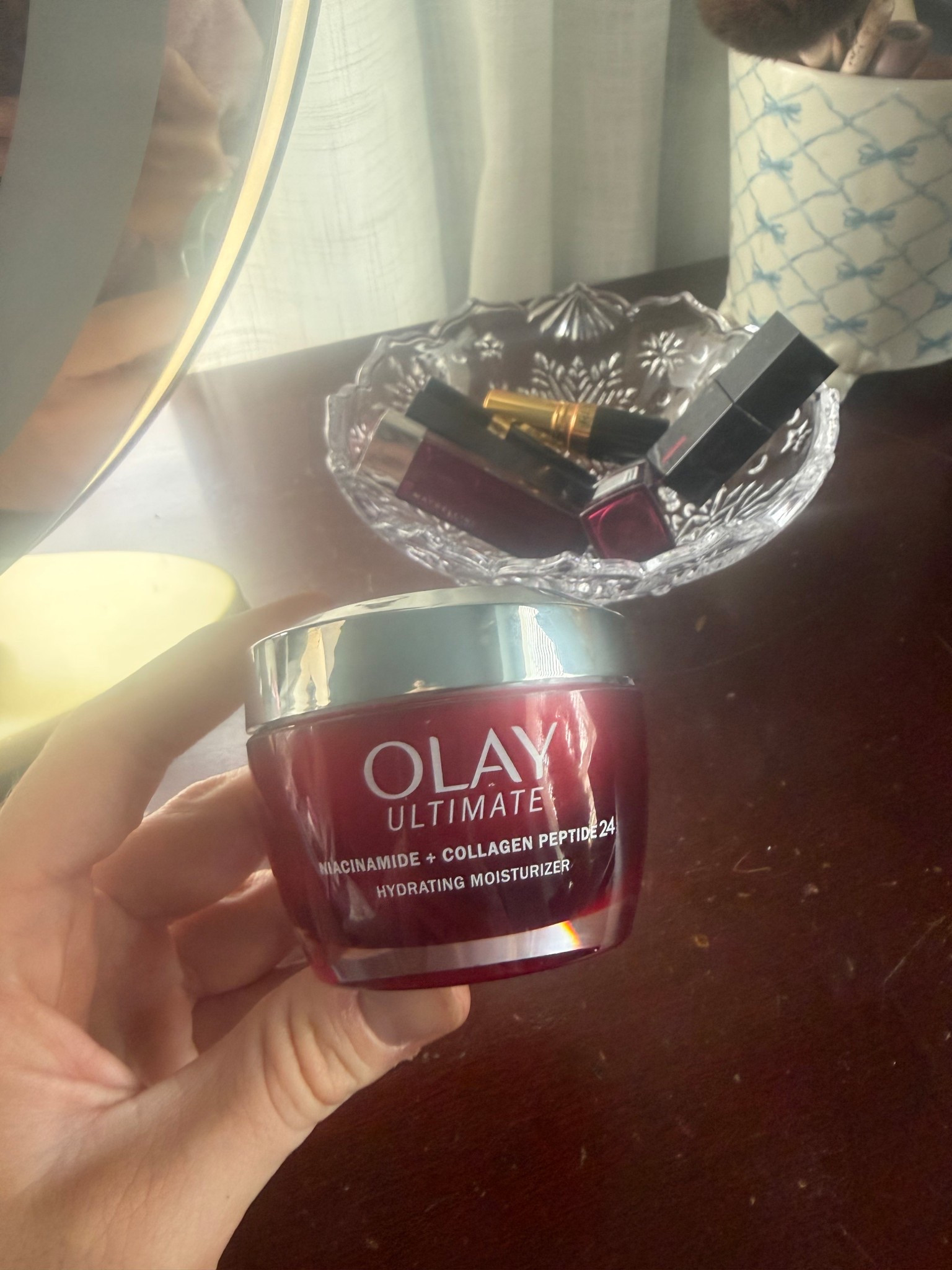 The best moisturizer for dry skin!!

#LTKBeauty #LTKselfcare #LTKmorningroutine