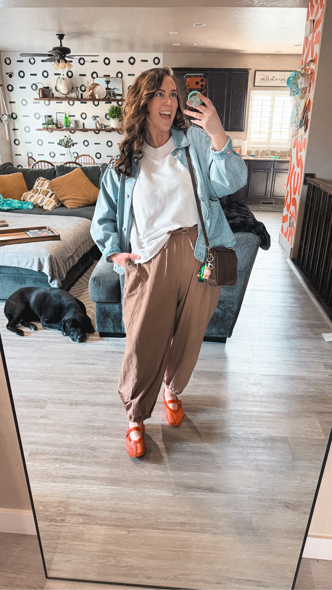 Pants that feel like a day off but look like I showed up 👏 Already have these in black and wear them constantly,  obviously needed the Coffee color. 

Bra 38DD
Pants XL 
Shirt Large @American Eagle Outfitters 
Jacket XL 
🥰

Size 14/16 | L/XL | 5’9

#LTKTall #LTKWorkwear #LTKMidsize