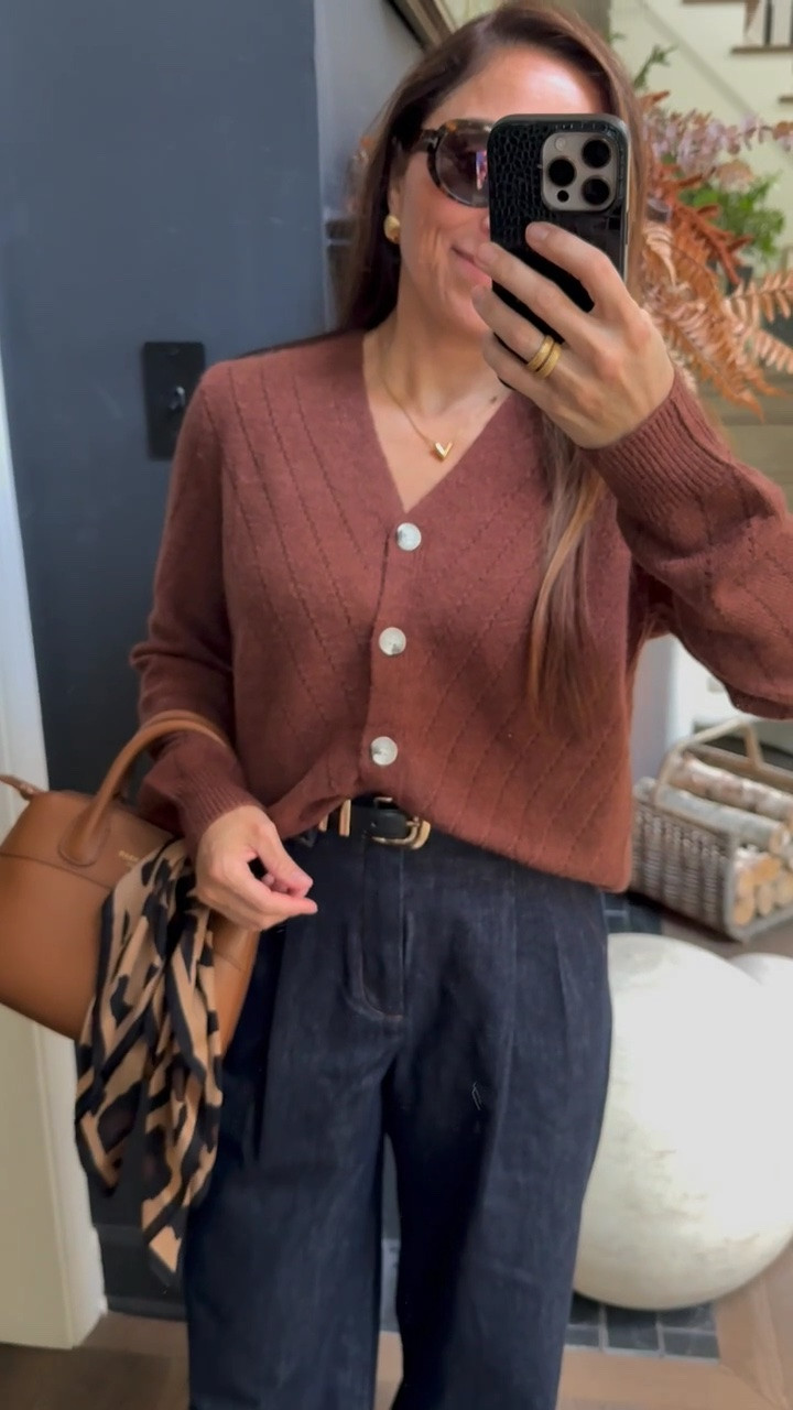 BARREL JEANS are having a MOMENT and I am officially obsessed!!! I love how they make even the simplest fall outfit feel instantly cool and elevated. It’s giving effortless fall style and I want to wear it on repeat!!!

#LTKootd #LTKOver40 #LTKPetite
