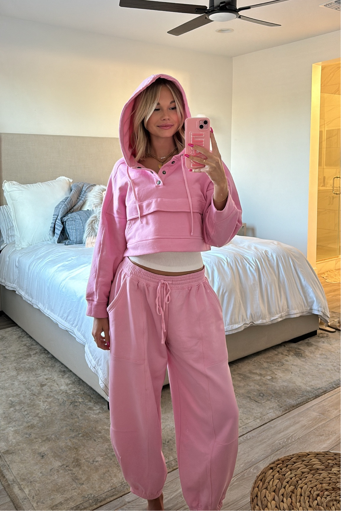 Cutest pink comfy set ever!!!💕💘