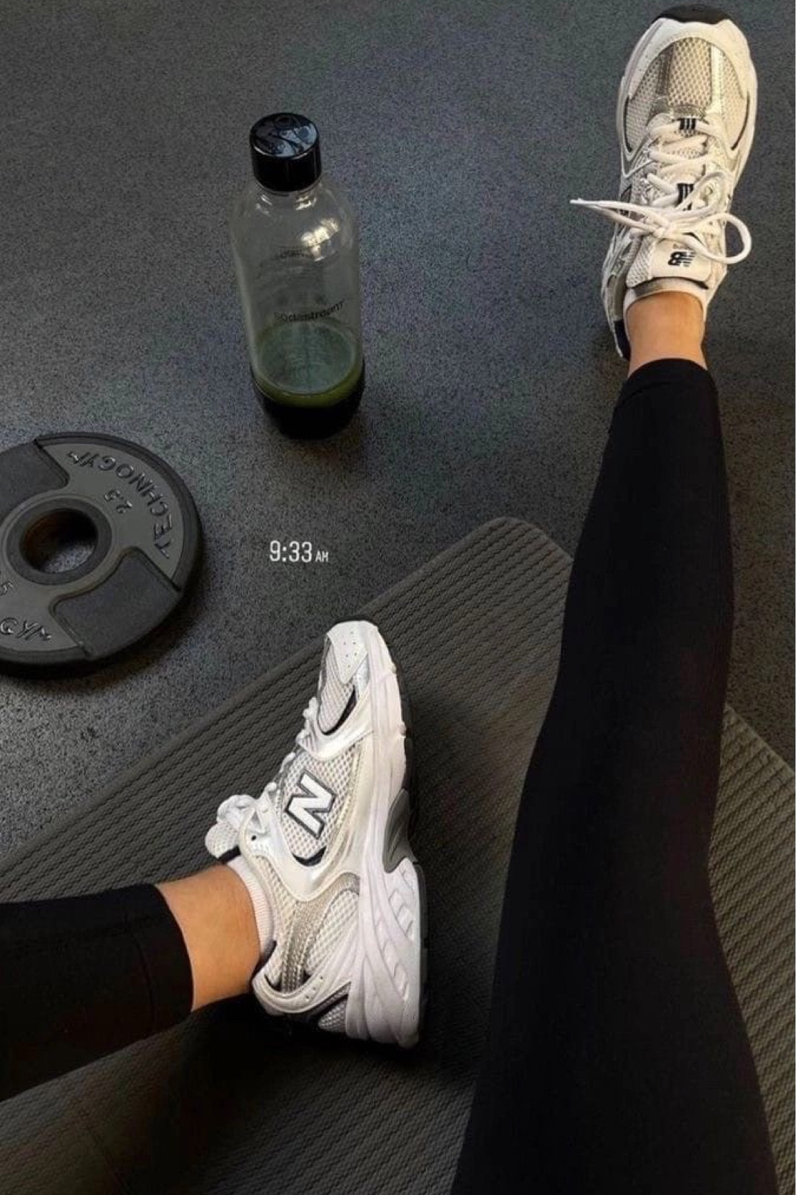 Gym outfit of the day! These shoes are so unbelievably comfy, highly recommend for people who have foot issues. Also the perfect Christmas gift! 

#LTKstyletip #LTKshoecrush #LTKGiftGuide