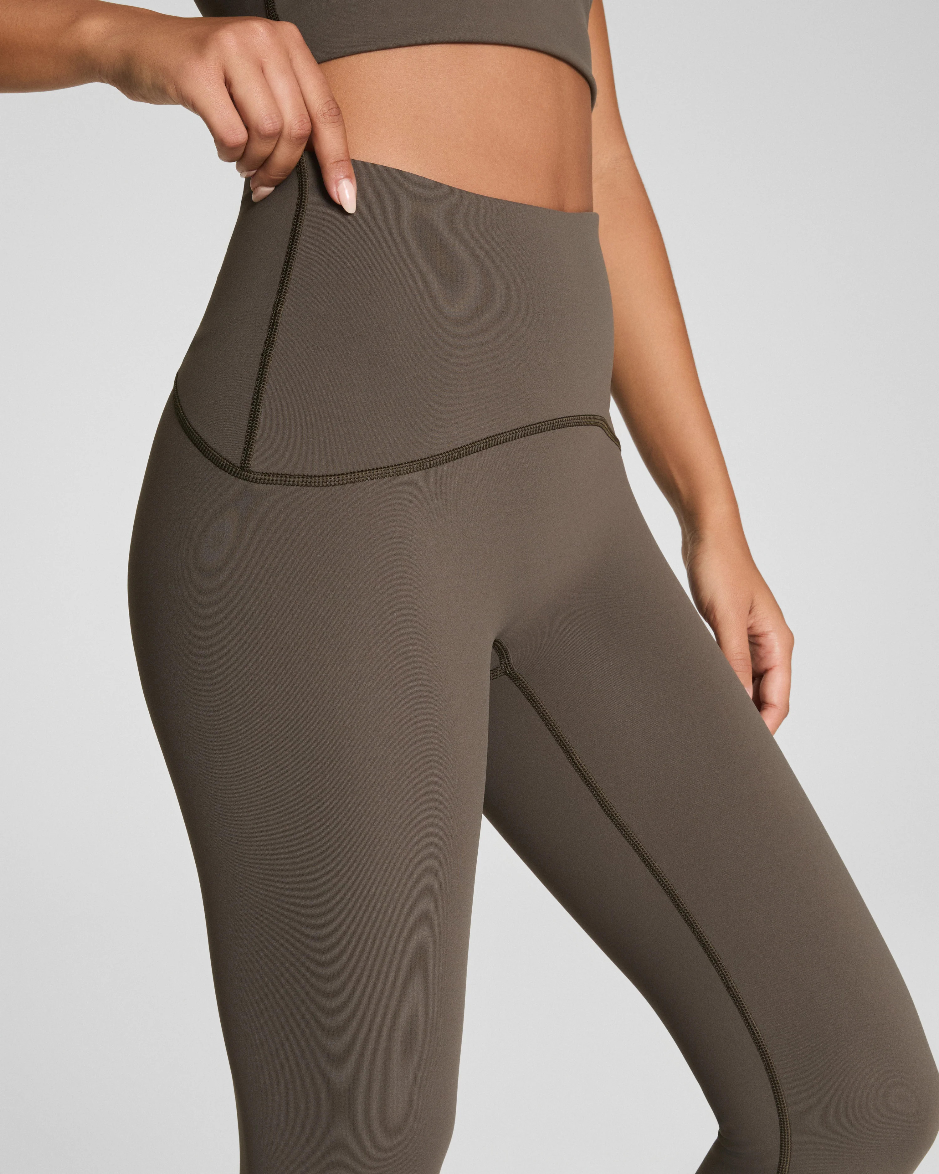 Booty Boost 7/8 Leggings – Sculpted Stretch Fit | SPANX | Spanx