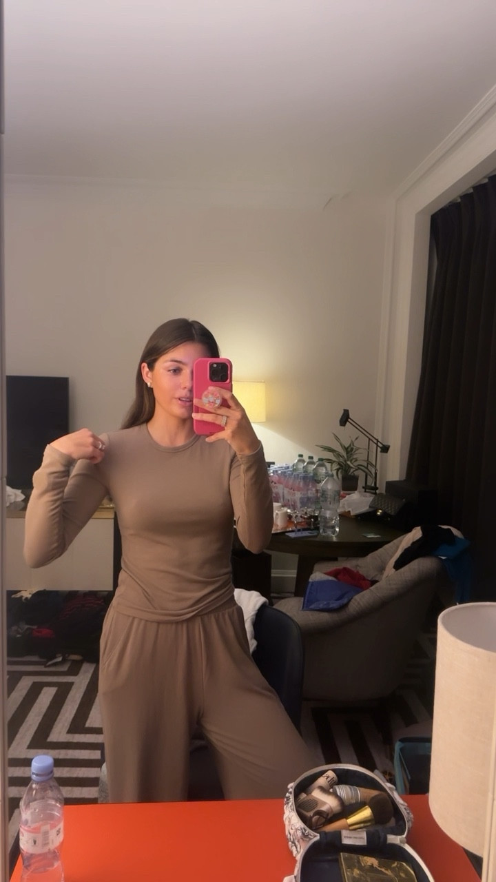 Been wearing this abercrombie long sleeve top as an under shirt to keep me warm in the UK! 🇬🇧❄️ Linked all the colors they have in stock for you guys. Seriously the best quality 

#LTKHoliday #LTKSeasonal #LTKstyletip