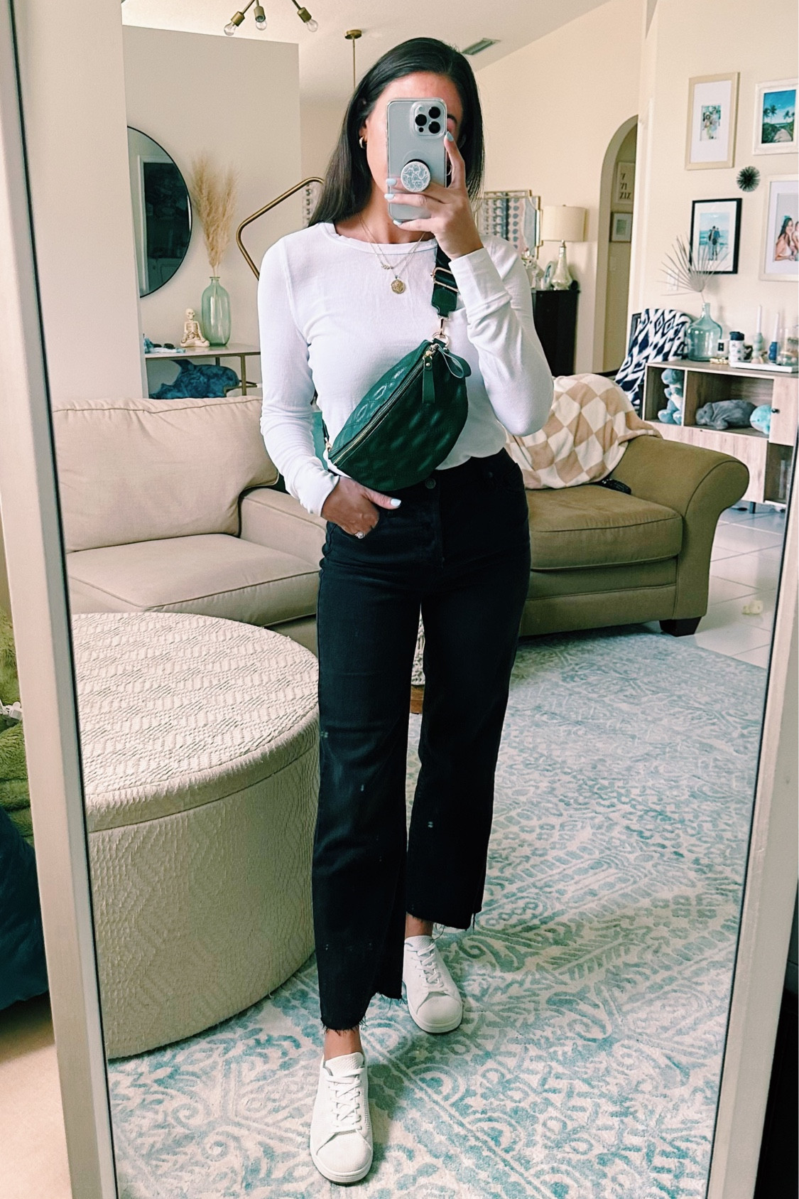 Basic you need 🙌🏼 use code BRUNCHANDTHEBEACH for 20% off vici collection🤍

#LTKeurope #LTKtravel #LTKfindsunder100