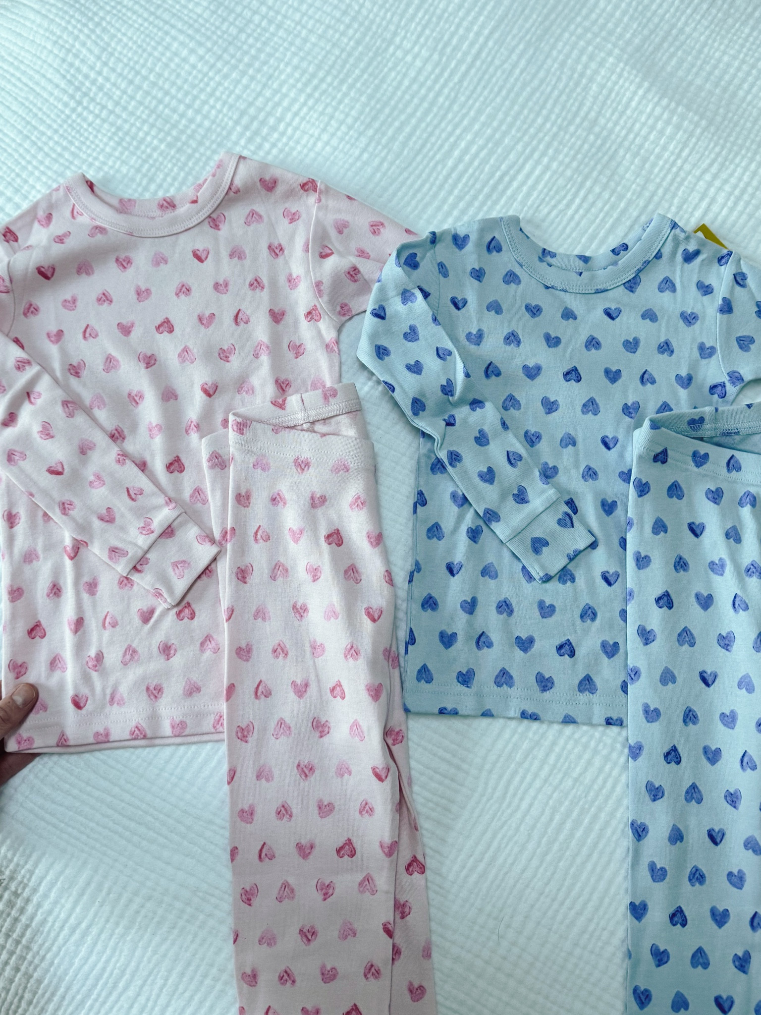 Kids Valentine’s Day pajamas// toddler pajamas// Valentine’s Day 💗💙

#LTKBaby #LTKSeasonal #LTKKids