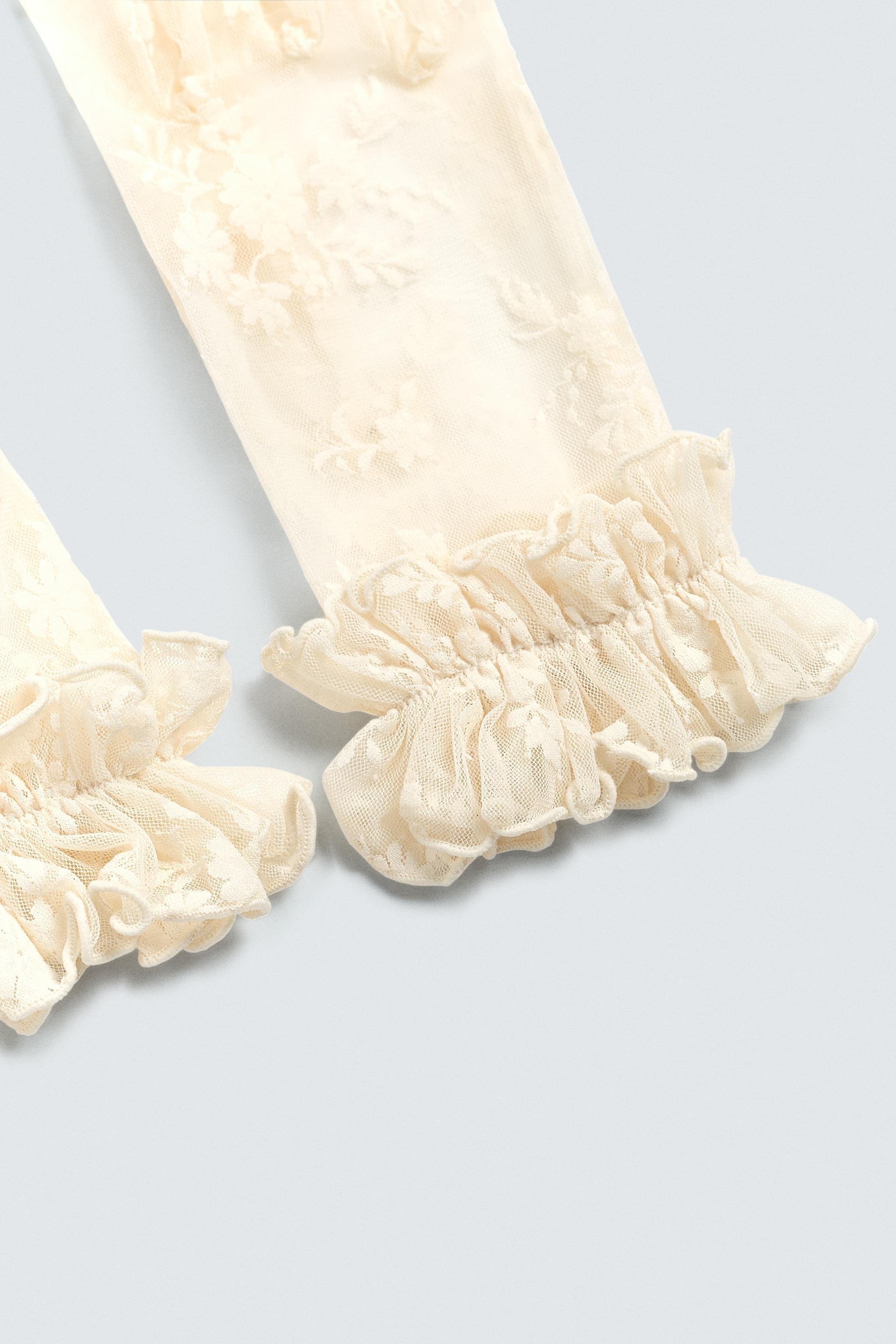 SEMITRANSPARENTE HANDSCHUHE MIT BLUMENMUSTER HARRY LAMBERT FOR ZARA X DISNEY | Zara US