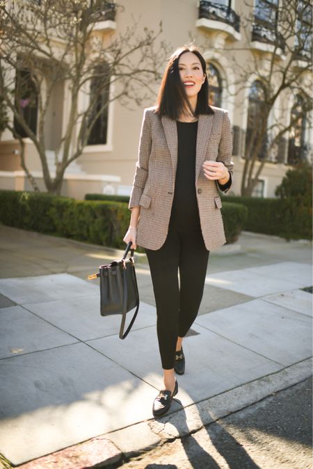 Plaid for Fall 🍂 A plaid blazer can make a simple all black outfit much more interesting!

- plaid blazer
- black jeans / leggings
- loafers

#LTKstyletip #LTKworkwear #LTKSeasonal