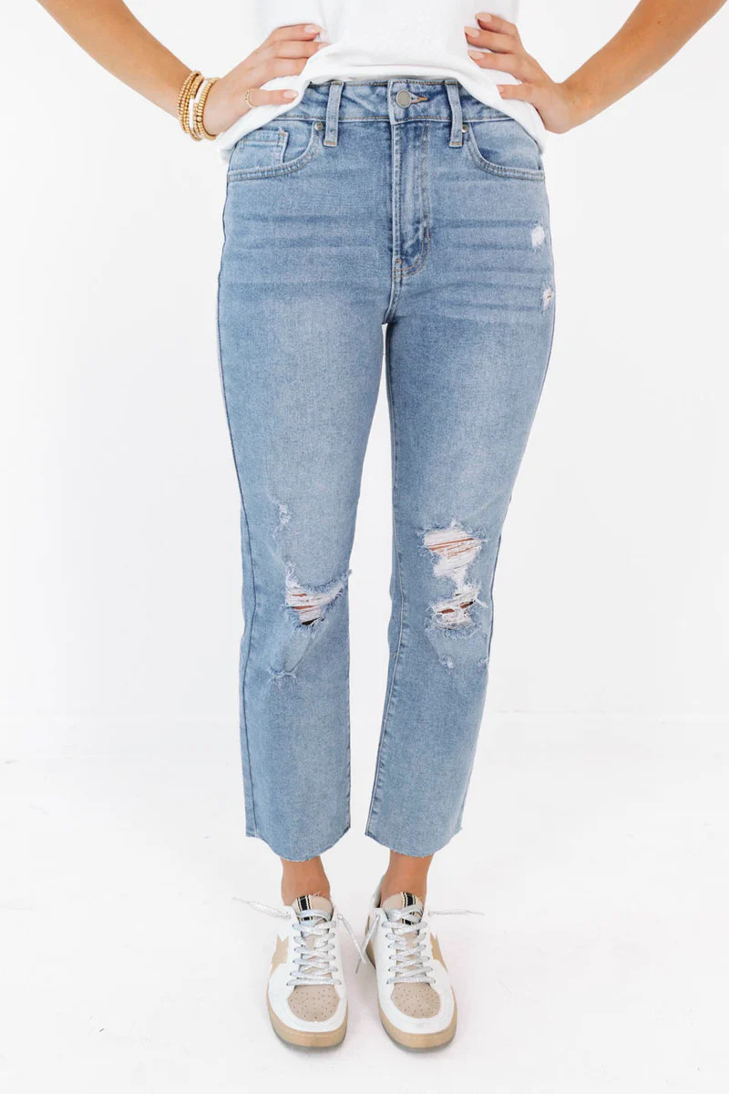 On the Daily Jeans - Light Denim | The Impeccable Pig