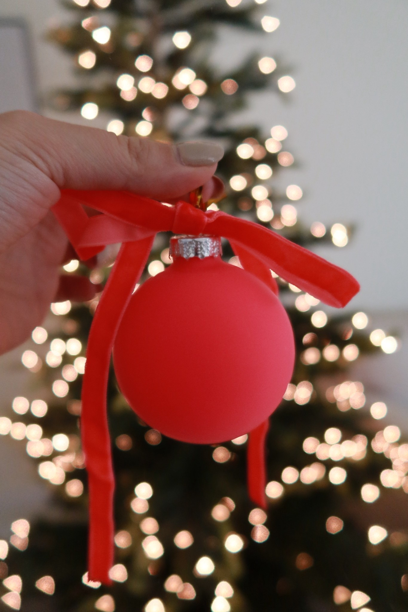 Classic Matte Bright Red Christmas Ornaments✨ DIY❤️


#LTKHoliday #LTKHome #LTKSeasonal