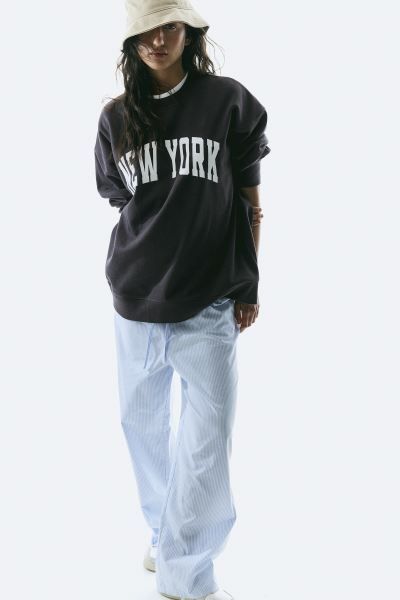 Printed Sweatshirt - Dark gray/New York - Ladies | H&M US | H&M (US + CA)