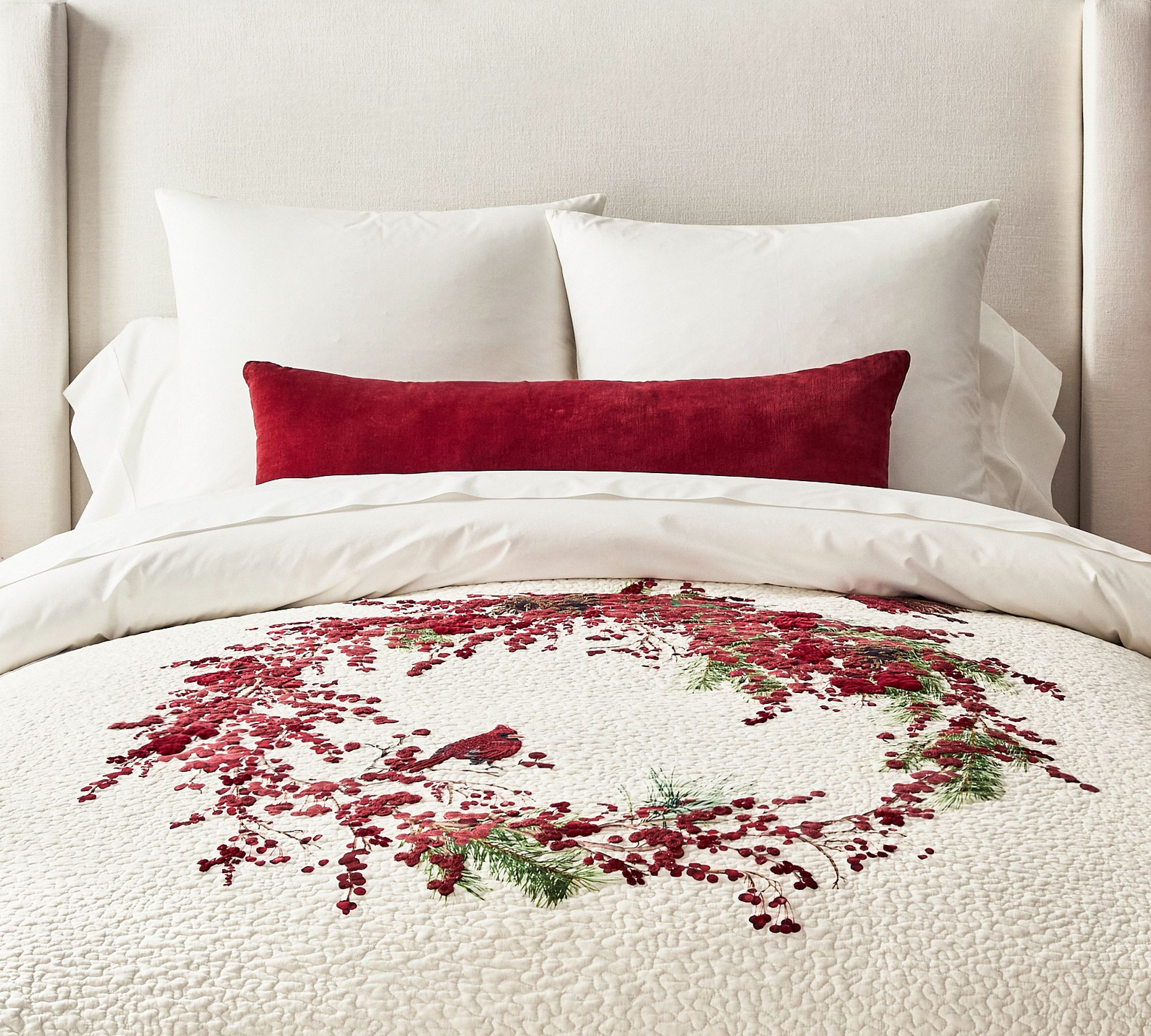 Red Berry Wreath Quilt | Pottery Barn (US)