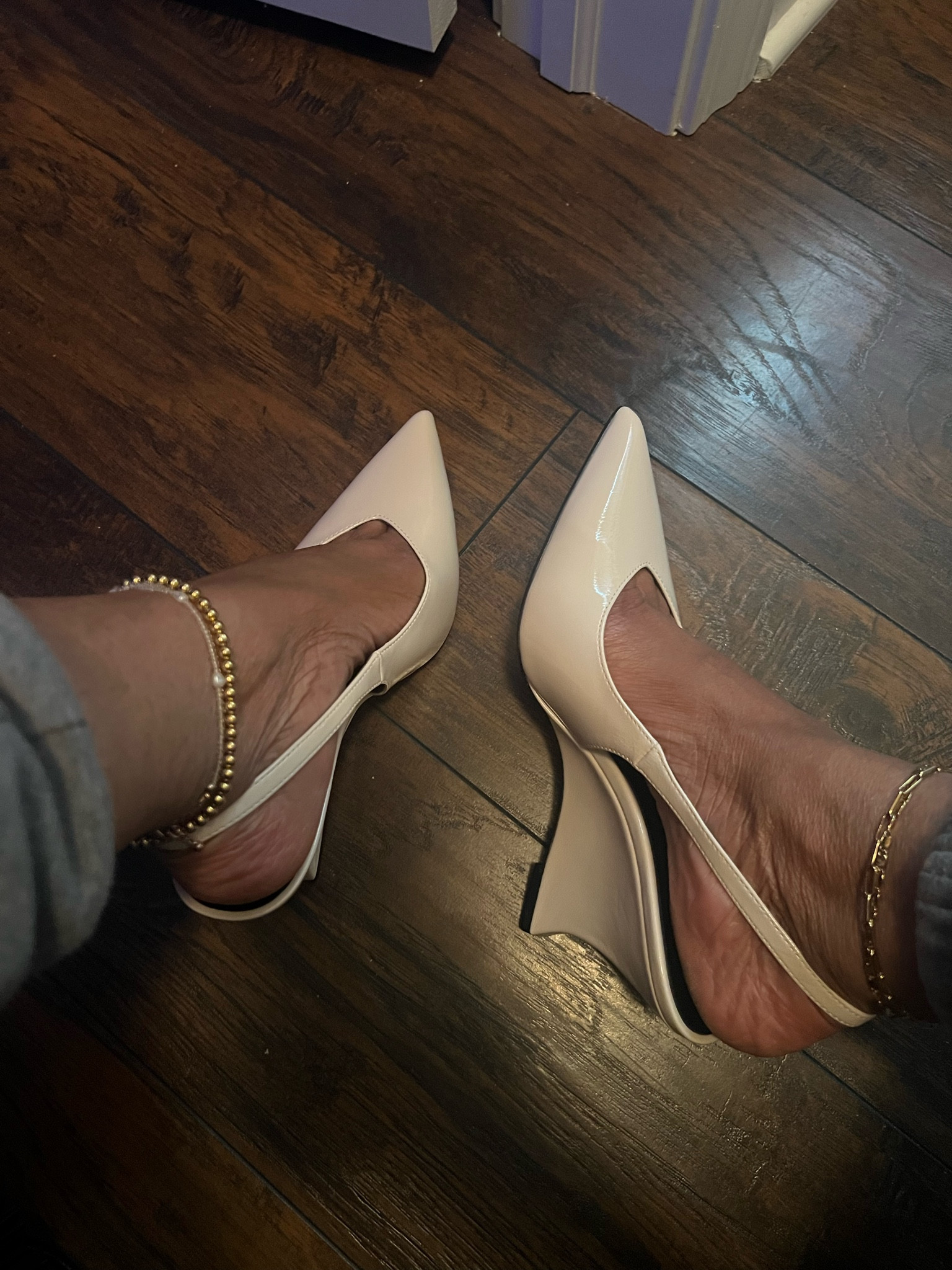 A gorgeous new addition to the wardrobe. Perfect for winter/spring transition! 
#slingback season #pointedtoe

#LTKShoeCrush #LTKStyleTip #LTKFindsUnder100