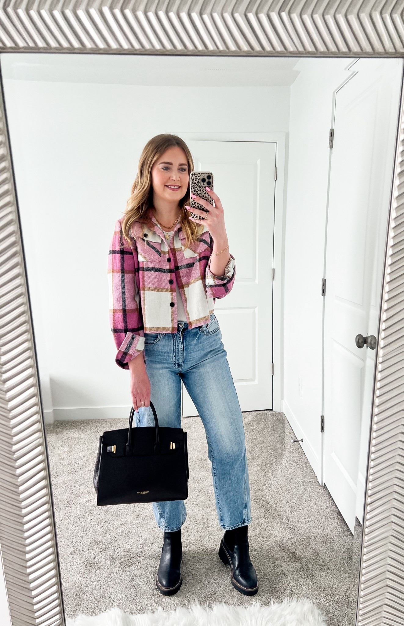 Transitioning into Spring ❄️🌸
First day wearing my new bag and I’m obsessed with the color.
Also loving this plaid cropped shacket from Amazon. Perfect for spring and it comes in multiple colors. 

#LTKootd #LTKMidsize #LTKWorkwear