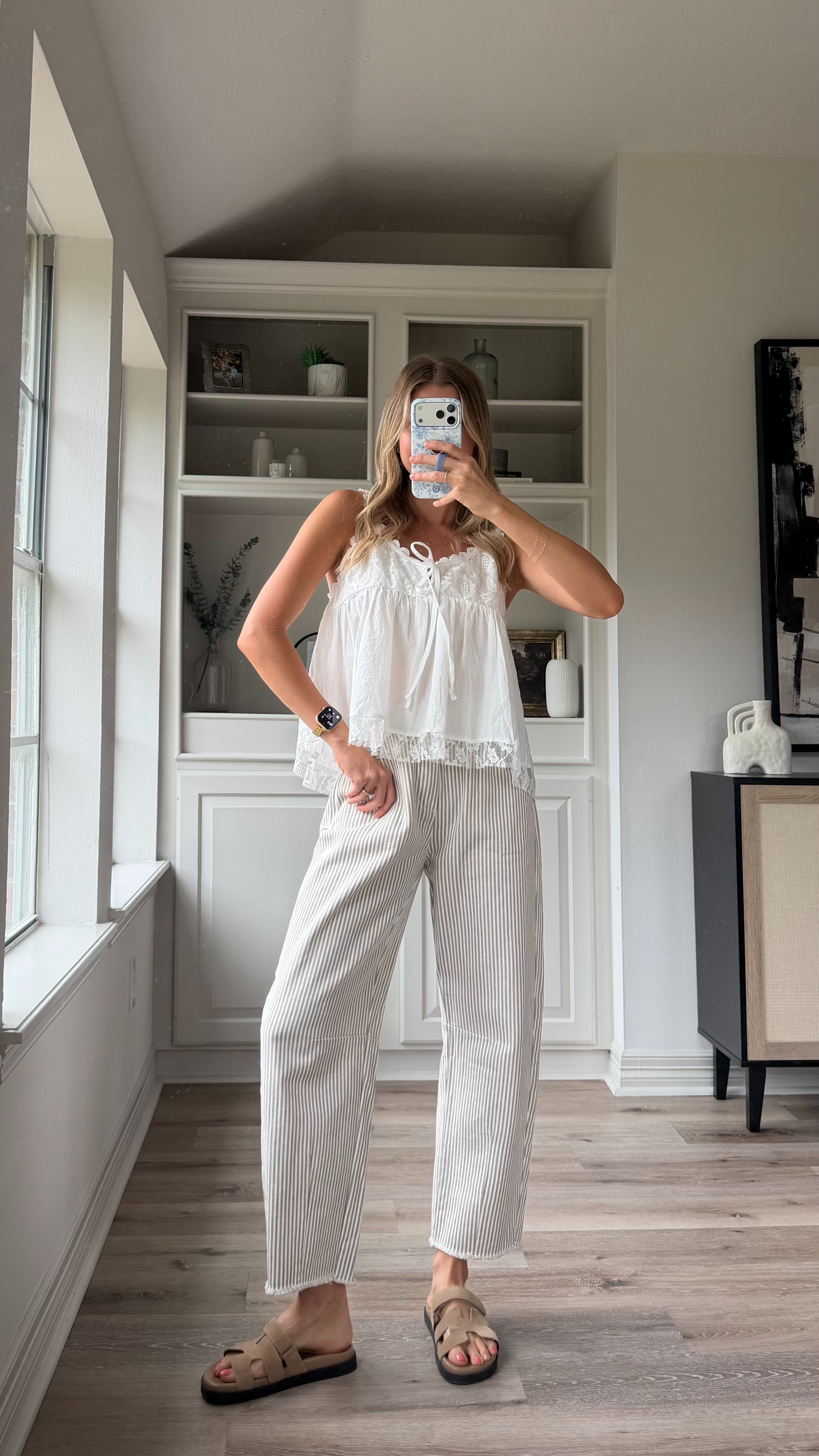 Cute, casual amazon summer outfit | S in top, S barrel jeans  

 