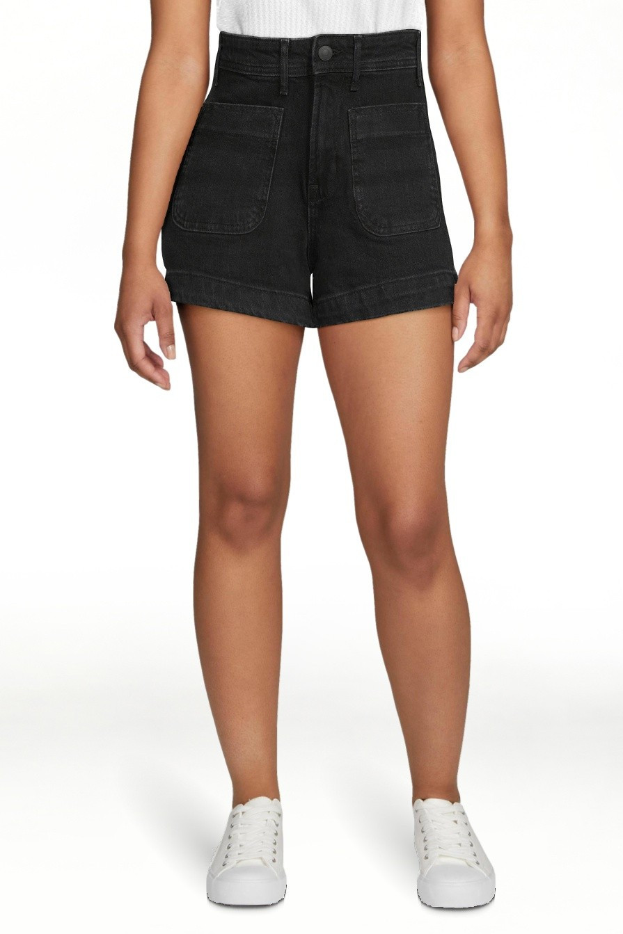 Free Assembly Women's Retro Patch Pocket Shorts - Walmart.com | Walmart (US)