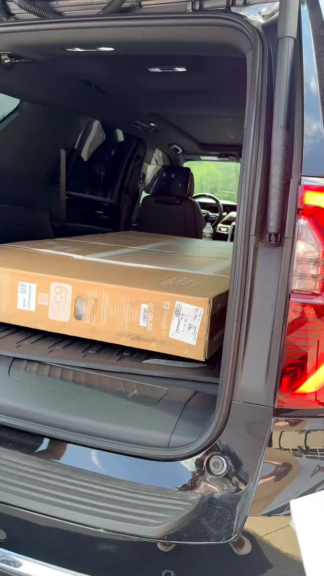 Everyone asks why we bought a 2026 GMC Yukon... 👀

TCL - 65" Google TV Series 4K QLED Art TV with Magnetic Frame  (2024)

#GMC #bestbuy #googletv #tcl

#LTKvlog #LTKHome