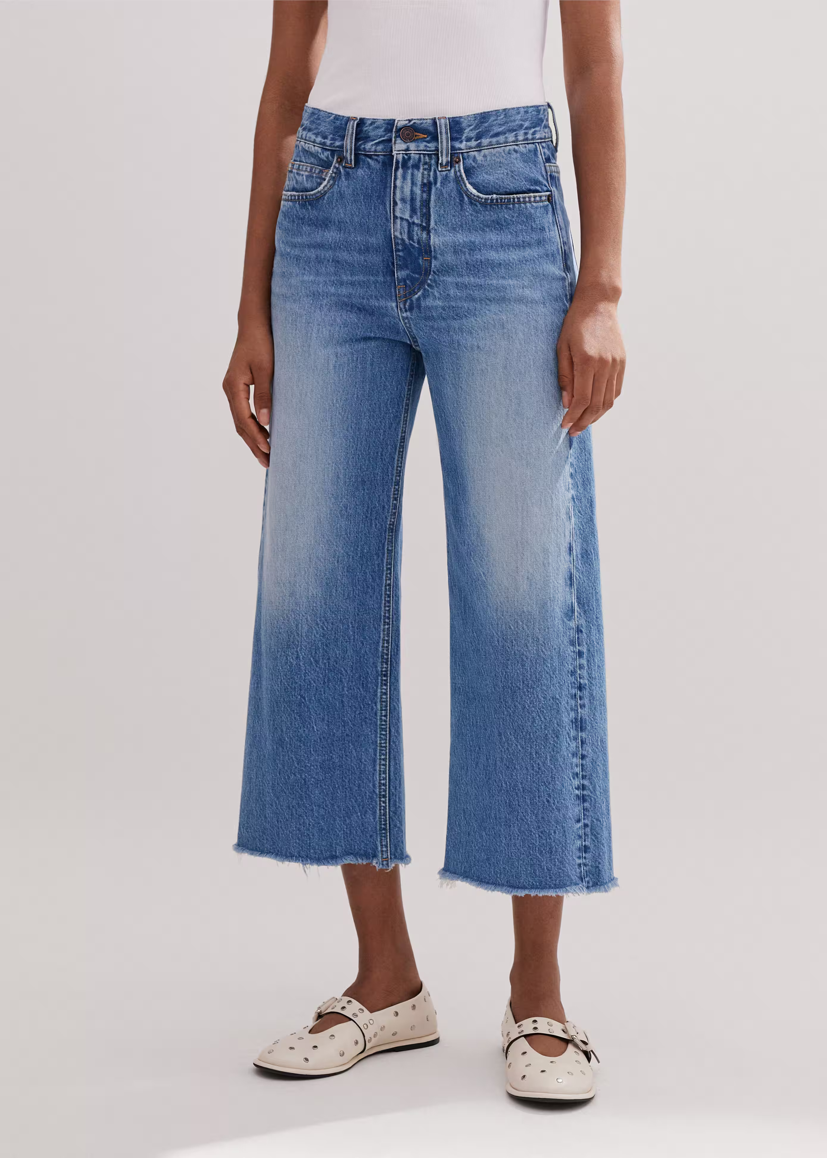 Women's Blue Frayed Hem Relaxed Straight Crop Jean | ME+EM | ME+EM Global (Excluding US)
