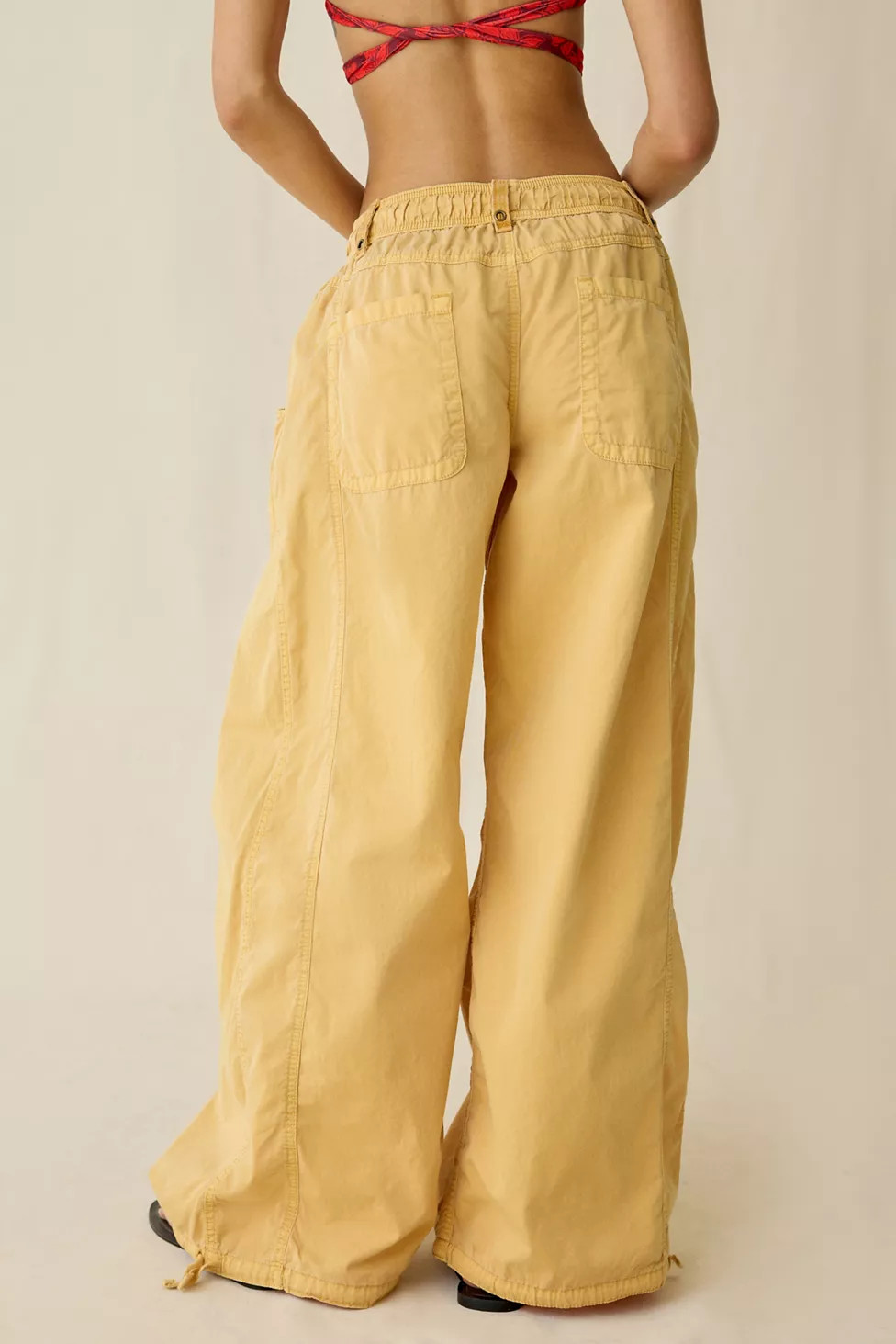 BDG Sunridge Mid-Rise Cargo Balloon Pants | Urban Outfitters (US and RoW)