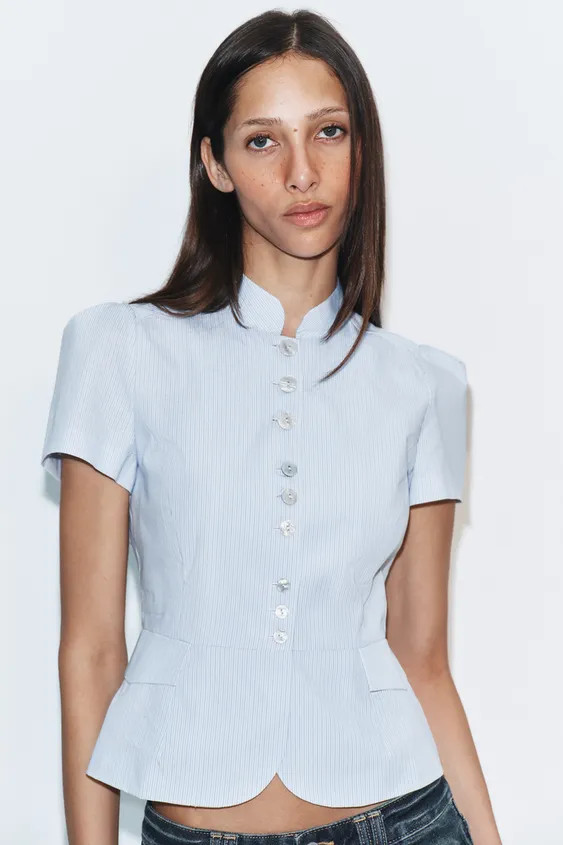 SHORT SLEEVE BUTTON-FRONT TOP | Zara US