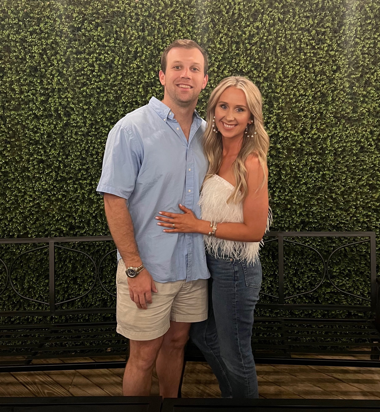 Dinner with friends to kick off the wedding weekend! 🤍

#bride #weddingweekend 

#LTKstyletip #LTKfit #LTKwedding