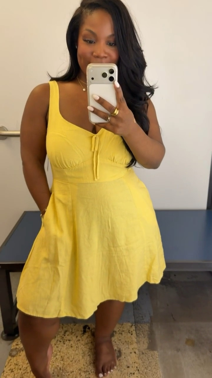 Such an easy dress to throw on for summer! The silhouette is so flattering and love the detail in the front 💛

Dress is 40% off  at Old Navy ✨

Also comes in a few different colorways! 

Dress: L 

Summer dresses, summer outfits, old navy dresses, Emmy Petit

#LTKMidsize #LTKPetite #LTKSaleAlert