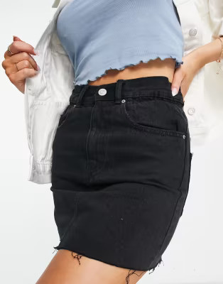 Pull&Bear frayed hem elasticated waist denim mini skirt in black | ASOS (Global)