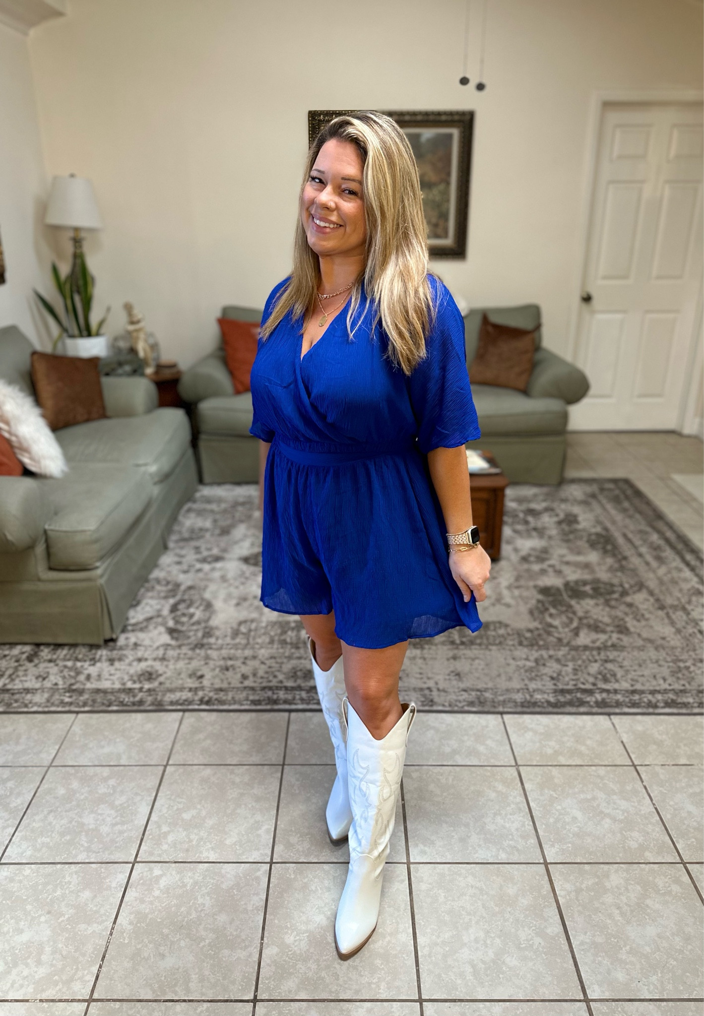 This 2 piece set is perfect for upcoming college game days! Since it’s a 2 piece set it adjusts to your torso size and gives the ability to show a little skin in the middle or not if you don’t want to. It’s super flowy and gives breath ability to keep you cool throughout the game and pairs perfectly with some white boots or comfy chunky sandals depending on your game day vibe!

College game day outfit 
Gators colors
College football outfit 
Two piece outfit
Amazon find
Midsize style
Midsize fashion
Midsize two piece set
Midsize college fit
University game day

#LTKSeasonal #LTKU #LTKmidsize