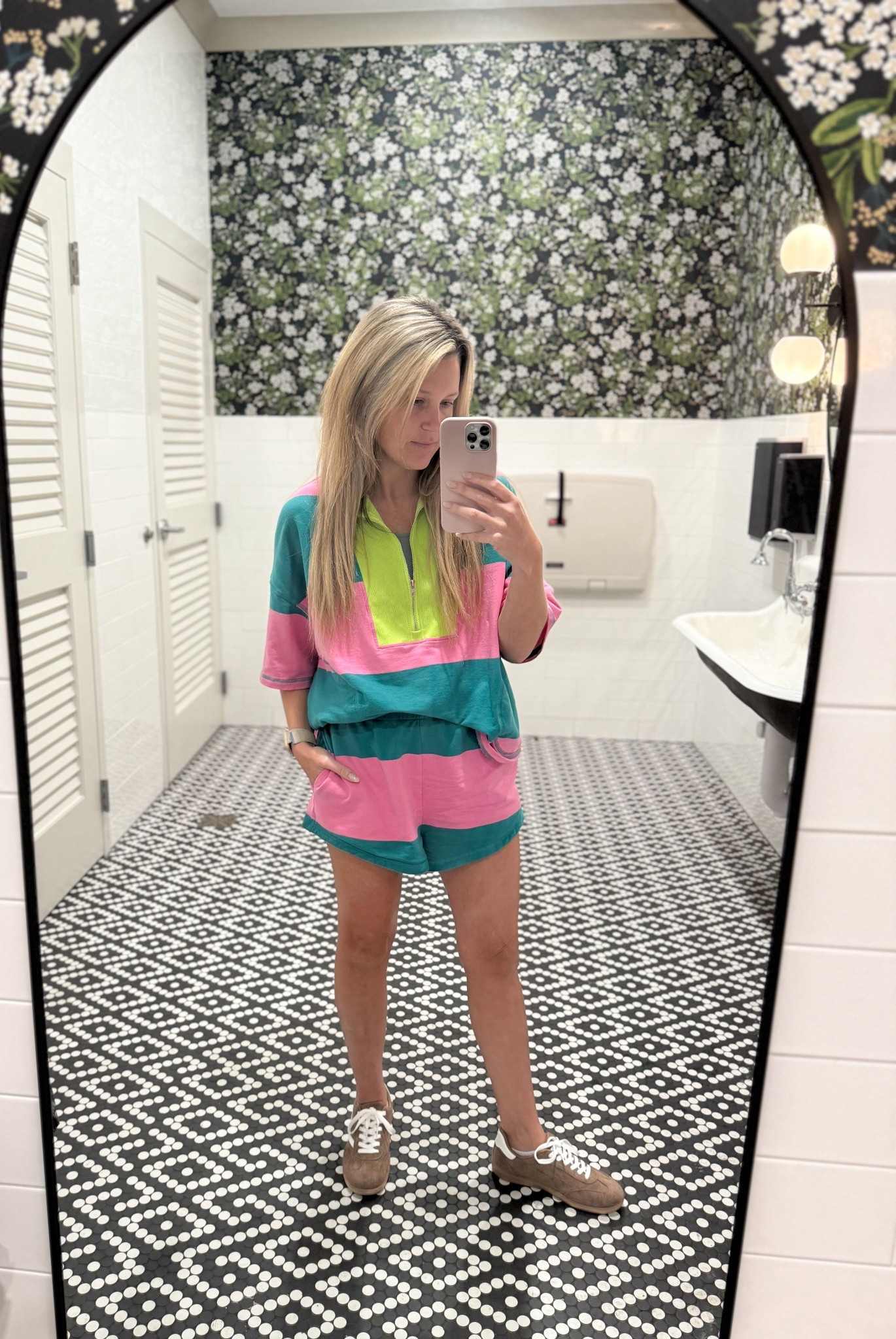 A comfy outfit to wear all day! 

I’m in a medium!


#LTKFamily #LTKTravel #LTKStyleTip