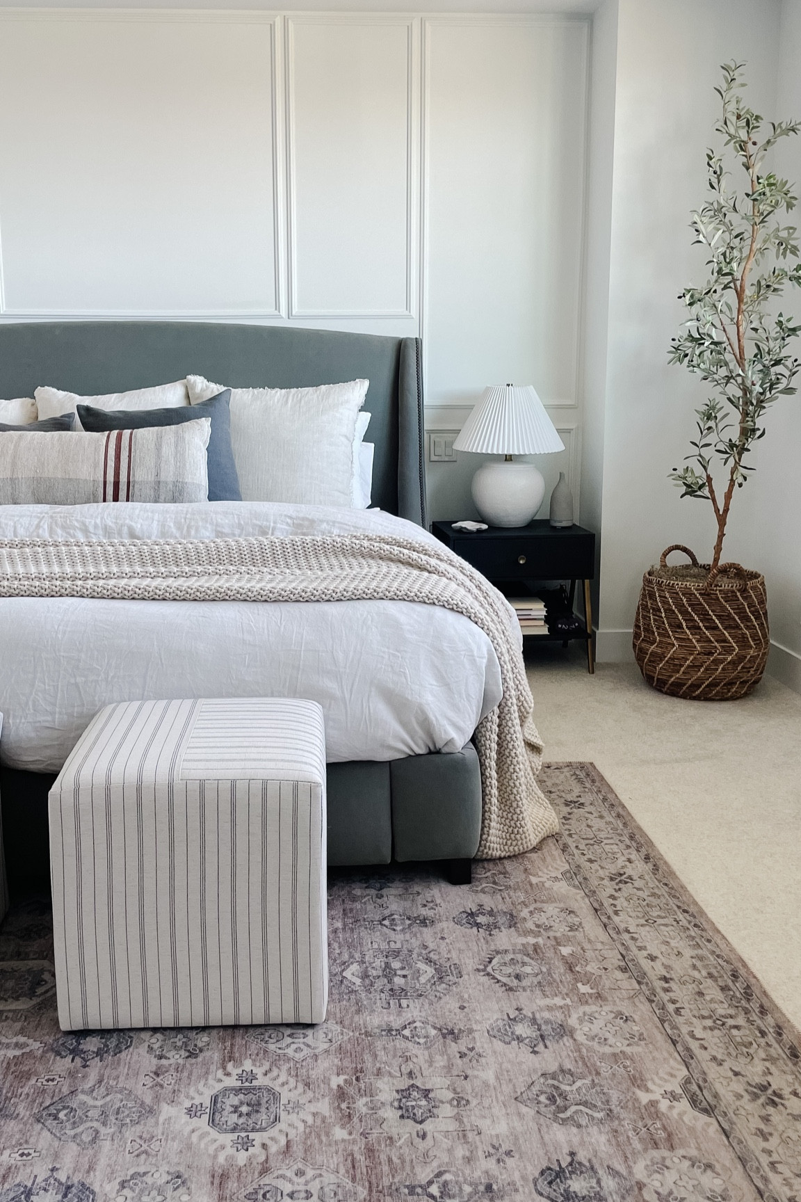 King sized chunky knit throw on sale 20% off!  Target find 

#LTKhome #LTKFind #LTKsalealert