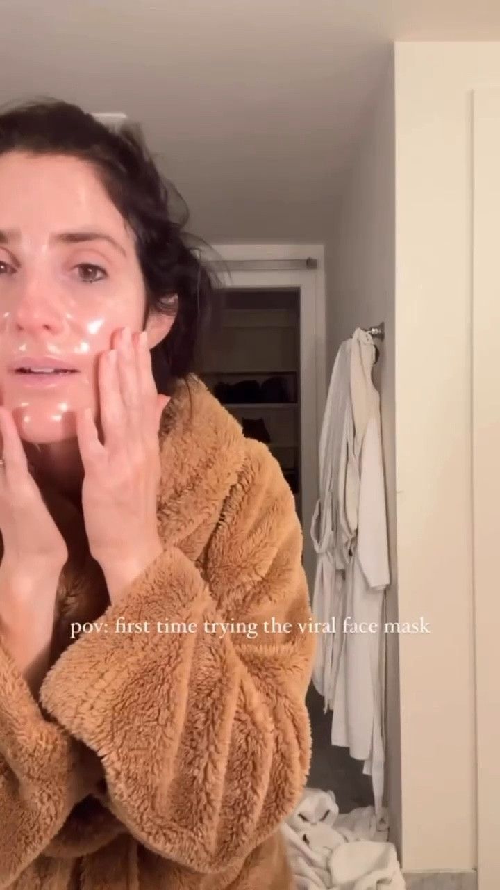 POV: first time trying the viral face mask🧖🏼‍♀️
StylinByAylin, Aylin

#LTKgrwm #LTKBeauty #LTKselfcare