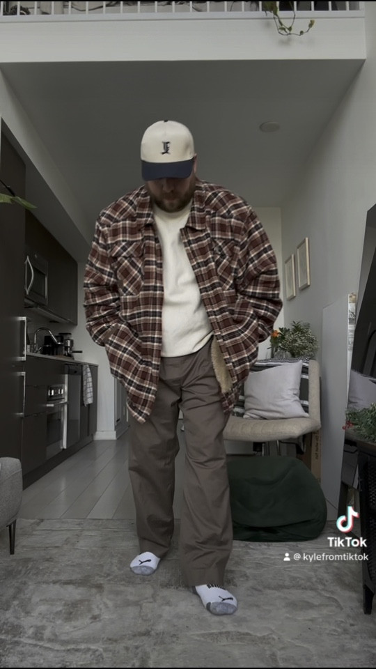 My favorite cozy winter colour pallet 
This is think is my favorite late fall / early winter outfit ive worn yet.

Nothing hits like a cozy flannel and here’s how I style it.

Body and hand creams - @aesopskincare 
Pull on pants - @abercrombie 
Shoes - @javiusa 
Fragrence (I just ran out of) @lelabofragrances  Gaiac 10

#ootd #grwm #flannel #oversized #plaidjacket #baggy #widelegpant #trouser #beige #creamcolour #mensfashion #mensstyle #cozy #cozystreetwear #2xl #2xl #plussized #bodypositive #ohtfitoftheday #coldweather #coldweatherstyle

#LTKmidsize #LTKCyberWeek #LTKmens