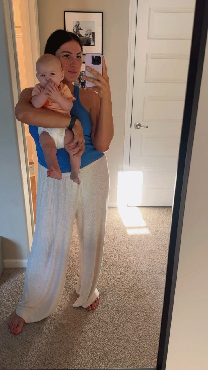 My favorite lounge pants are on sale for $15! I have a couple colors and just bought the Pink. I went with a size Large for a more relaxed fit.

Target Circle Week, women’s pajamas, loungewear 

#LTKVideo #LTKSaleAlert #LTKxTarget