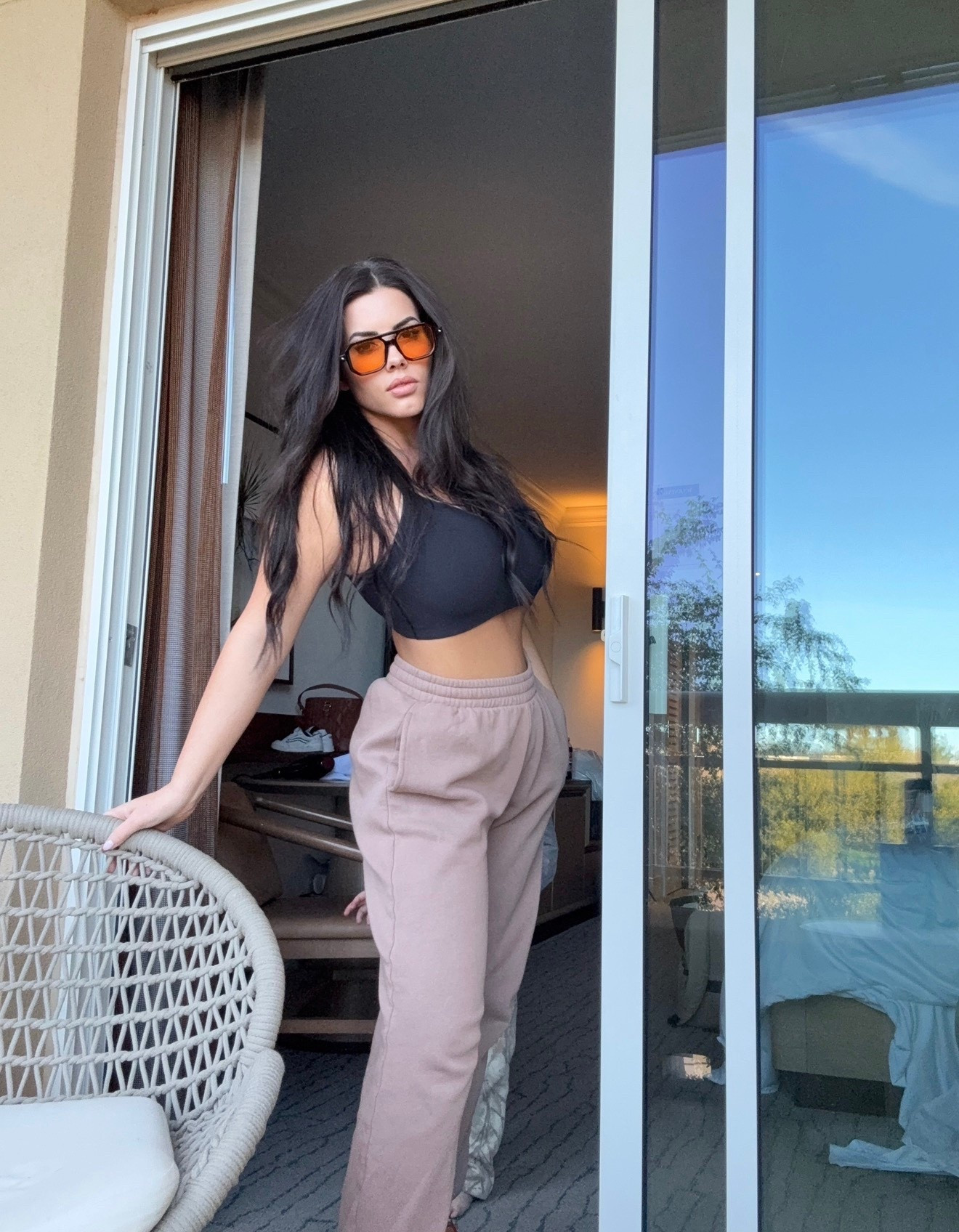New Year, same comfy pants! And…. If you don’t own these sunglasses in 2026… do you even know what’s going on? 😎✨ #HotelBalconyVibes #SweatpantsMood #TrendAlert

#LTKActive #LTKTravel #LTKFindsUnder100
