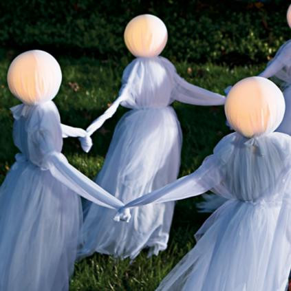 Holding Hands Ghosts, Set of Three | Grandin Road