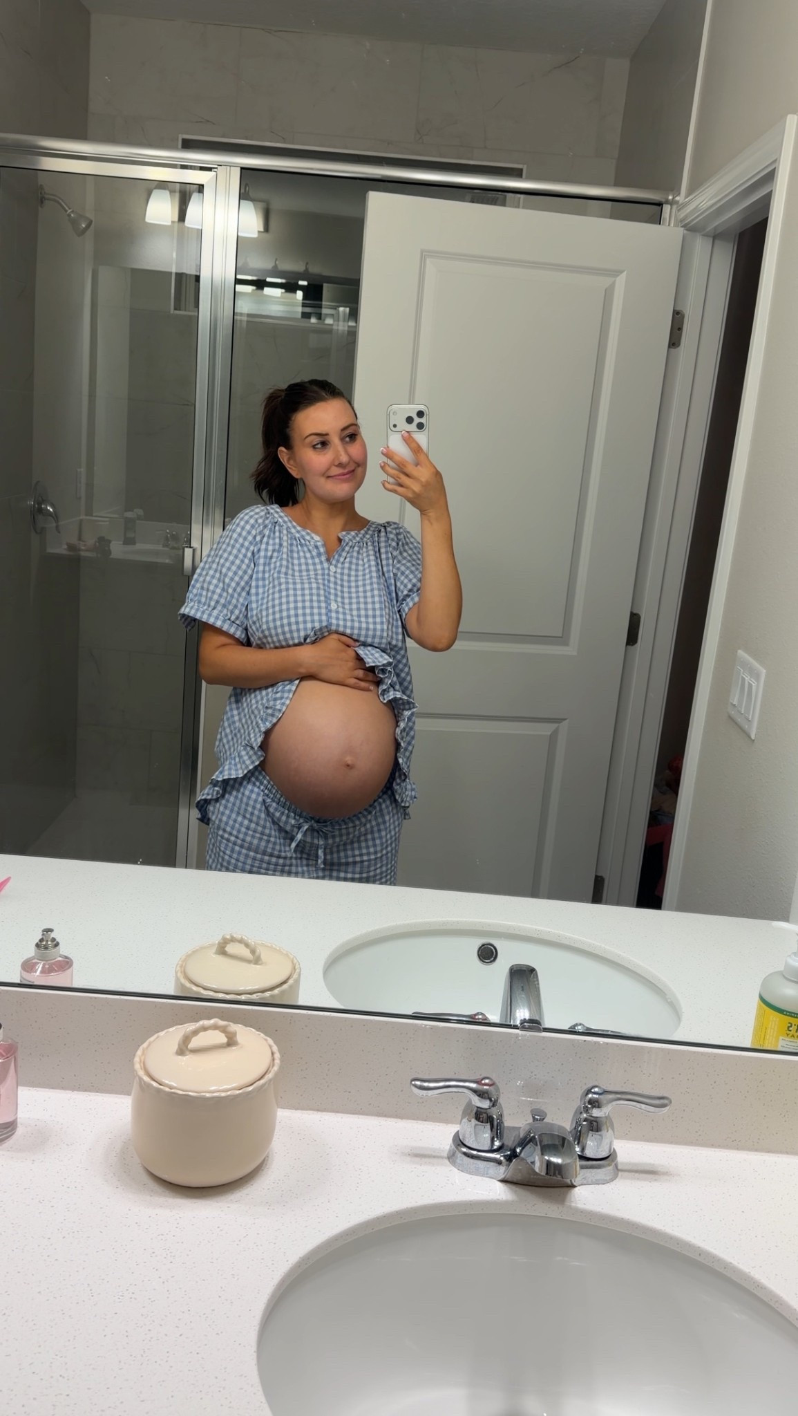 Pregnancy skincare & belly routine🤍 

#LTKBump #LTKselfcare #LTKmomlife