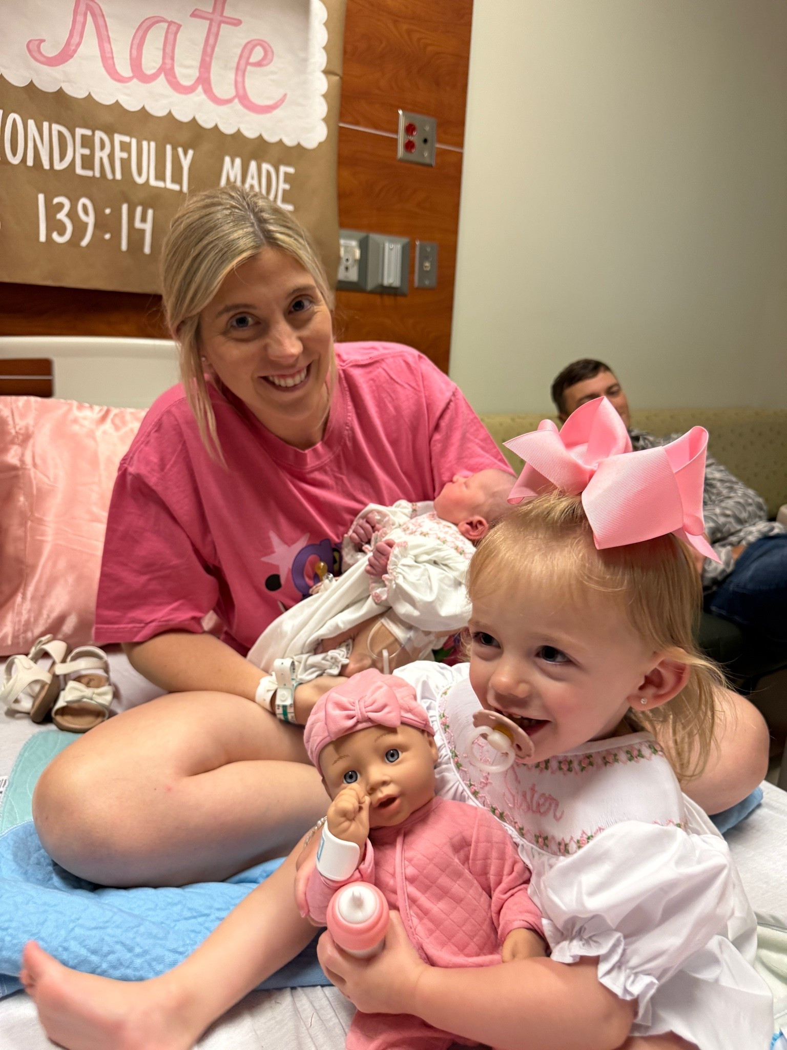 ALL the babies 🎀🩷 Still can’t believe I’m living my girl mom dreams☁️🌙

Newborn Links. Hospital bag Links. Big Sister Links. Girl Mom Links. Amazon Links.

#LTKBaby #LTKmomlife #LTKdayinmylife