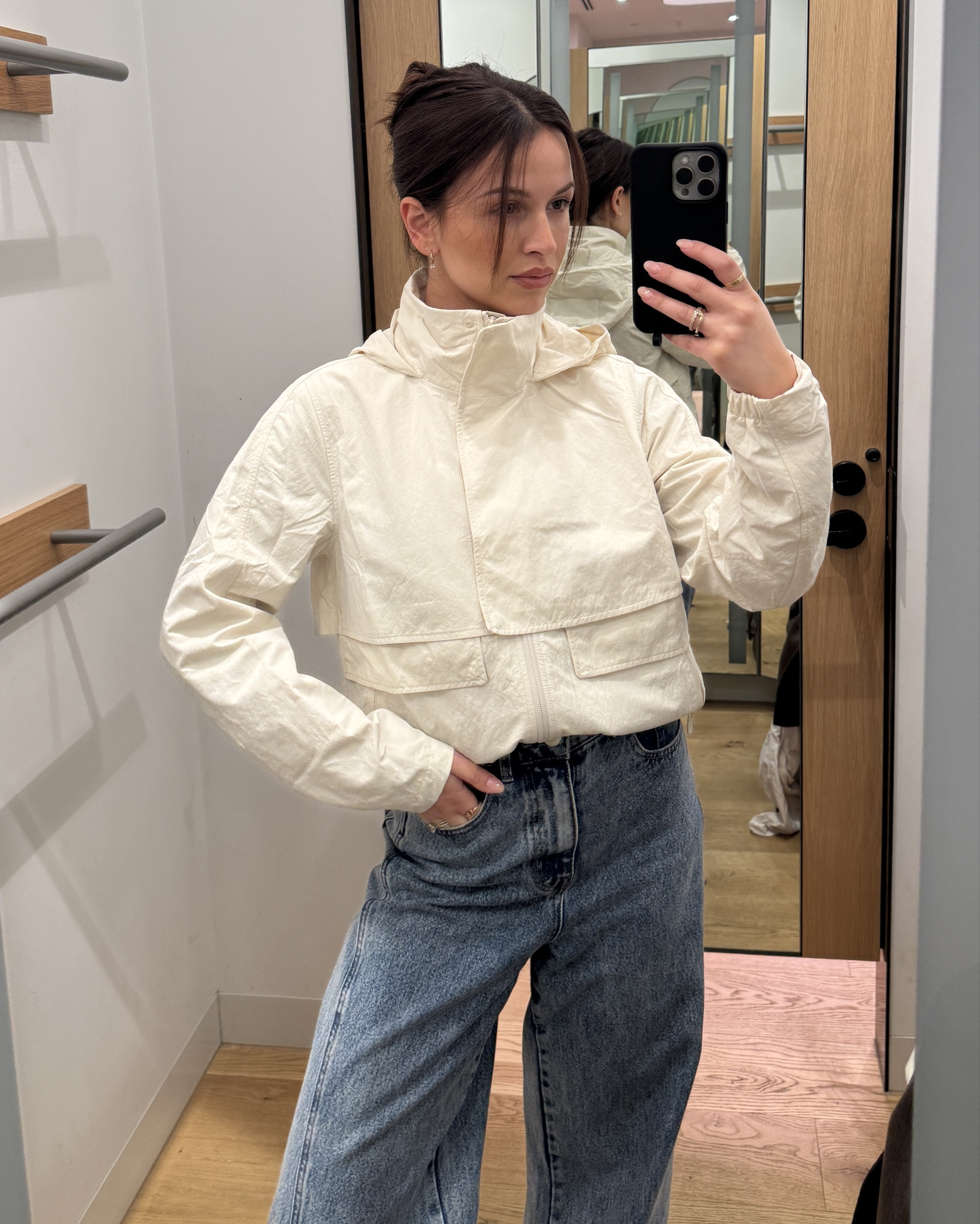 Okay I’m in love with this jacket and I love that it’s not stark white - wearing a 4 but I’d even go for the 6 for more of an oversized fit 

#LTKaustralia #LTKspring