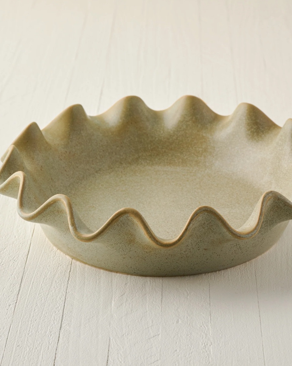 SALE! Loden Green Scalloped Pie Dish
Love this green pie dish- could also used for savory dishes too!
*comes in gray and also a creamy white*
Elevate your favorite pie recipe with our Loden Green Speckled Baking Dish. Designed in-house, this heirloom-worthy ceramic dish features prominent scalloped detailing balanced with a soft green color.