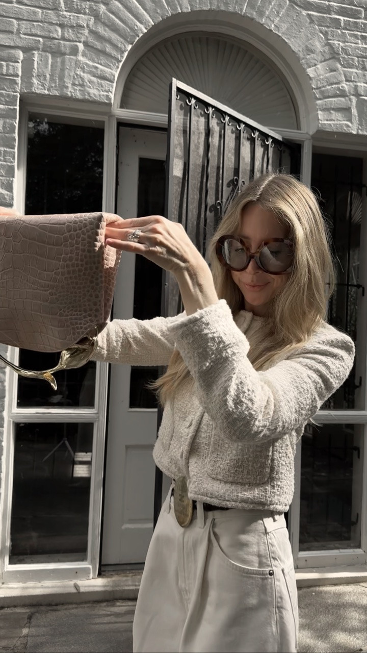 What’s in my bag!

#LTKgrwm #LTKmomlife #LTKmorningroutine